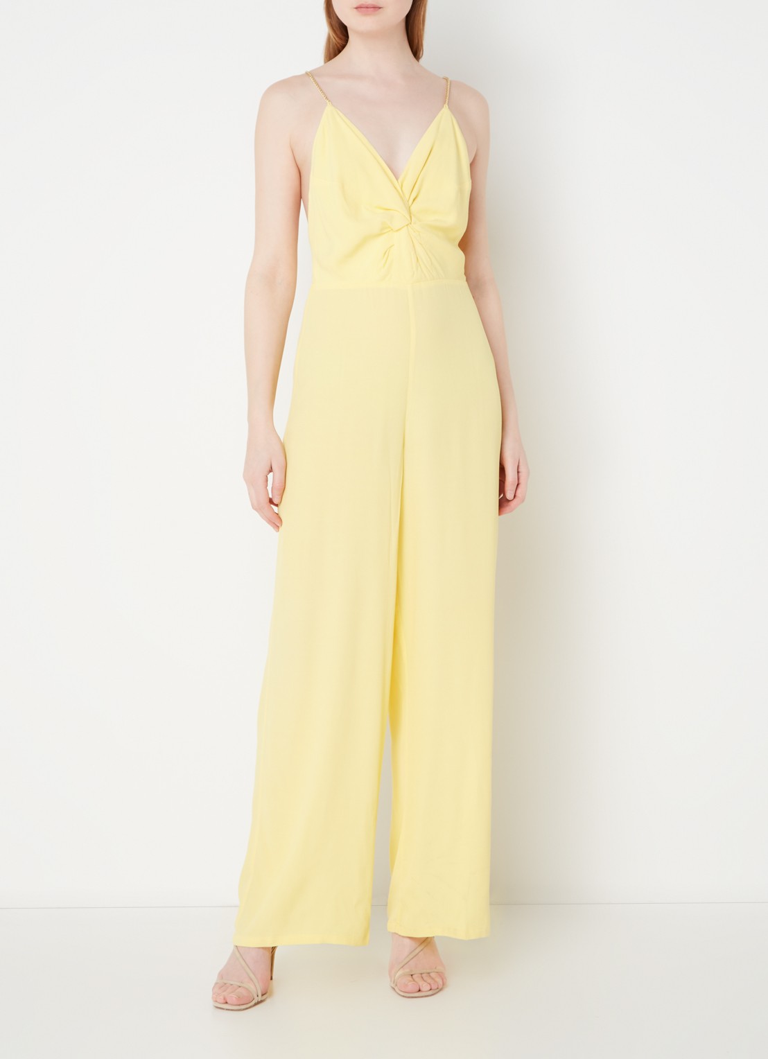 Ba&sh Fifia wide fit jumpsuit met kettingdetail en rugdecolleté - voorkant 3 abrikoos