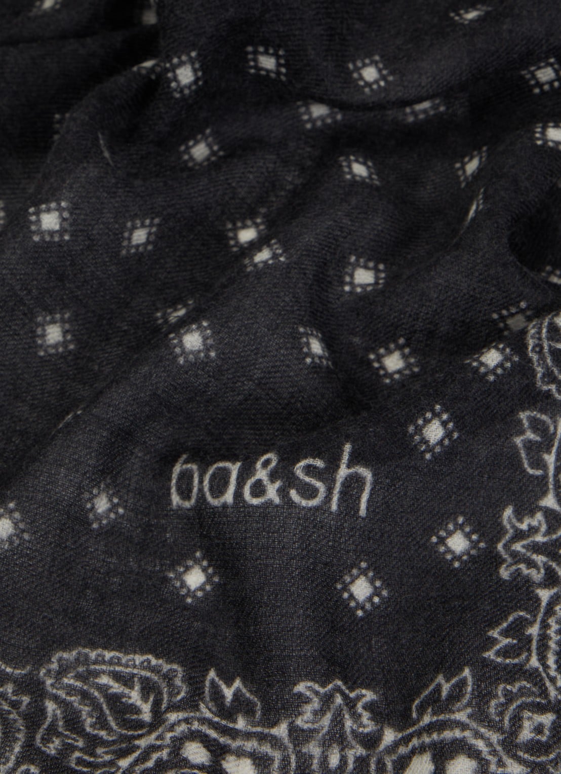 ba&sh Foulard sjaal in zijdeblend met paisley dessin 85 x 85 cm - detail 2 antraciet