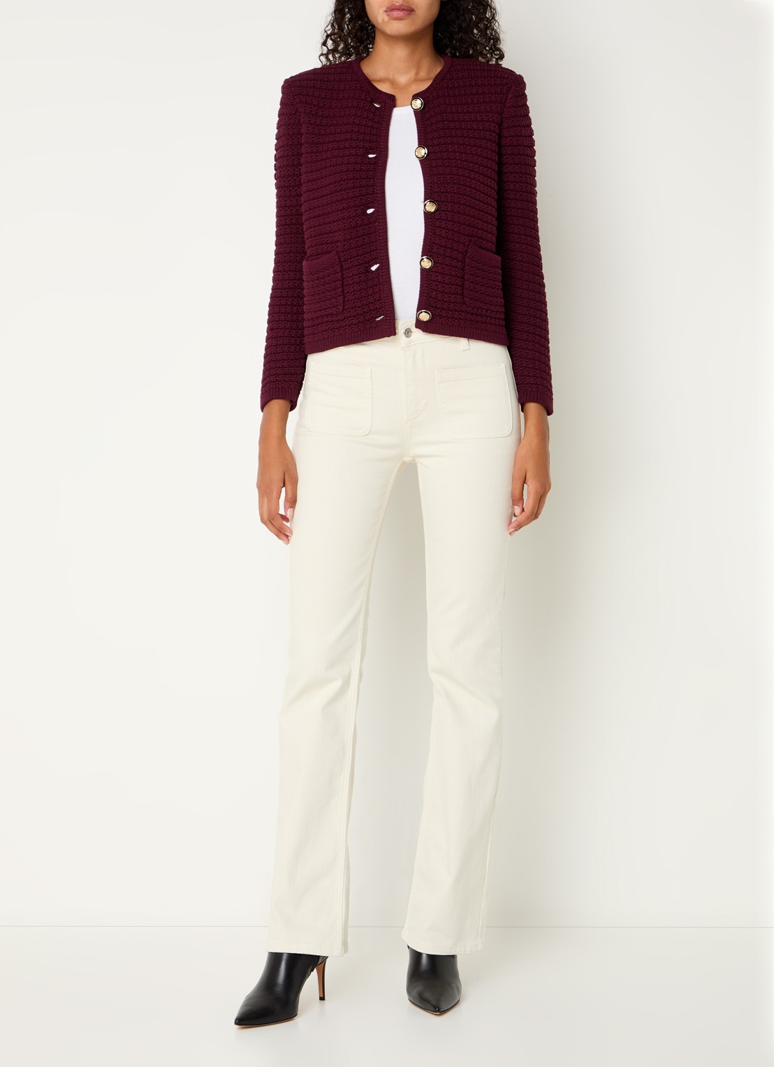 ba&sh Gaspard grofgebreid vest met opgestikte zakken - voorkant 5 cranberryrood