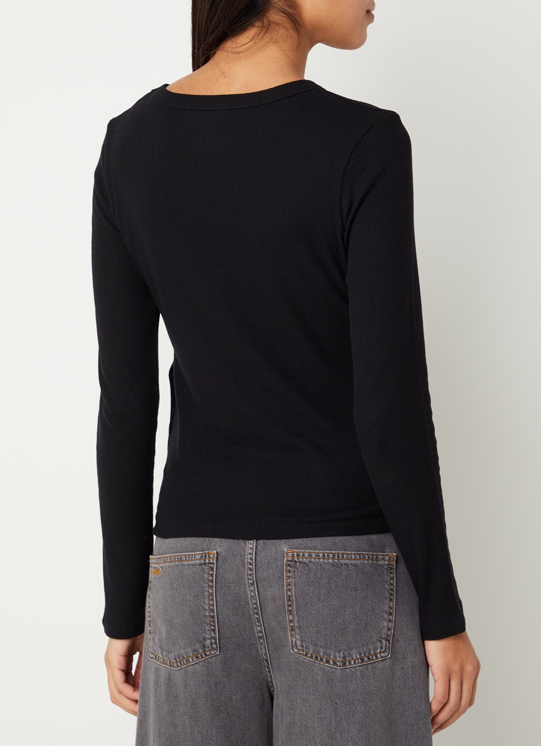 ba&sh Giulia longsleeve met knoopdetail - achterkant 4 zwart