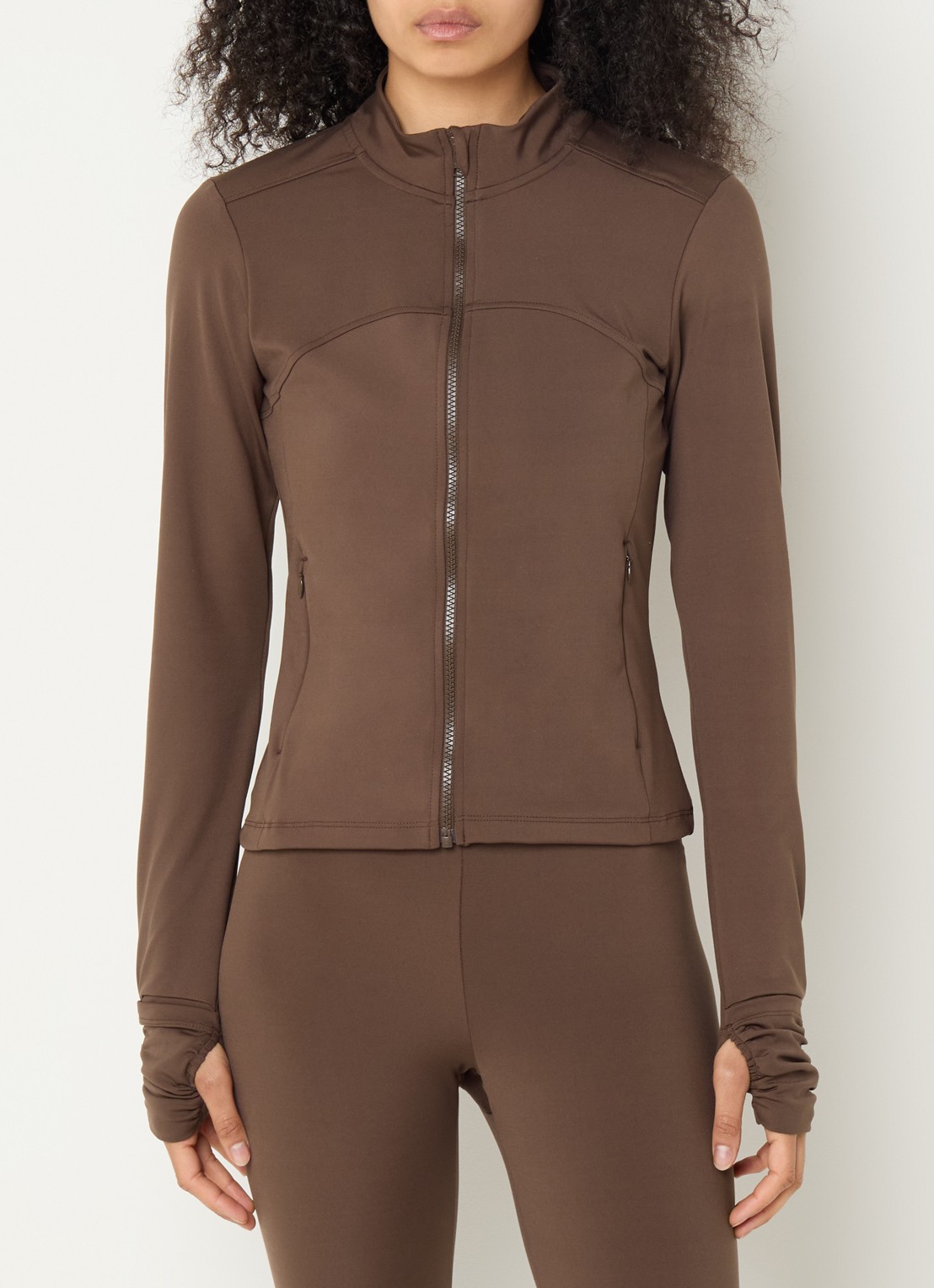 ba&sh Gladys sweatvest met ritszakken - detail 2 bruin