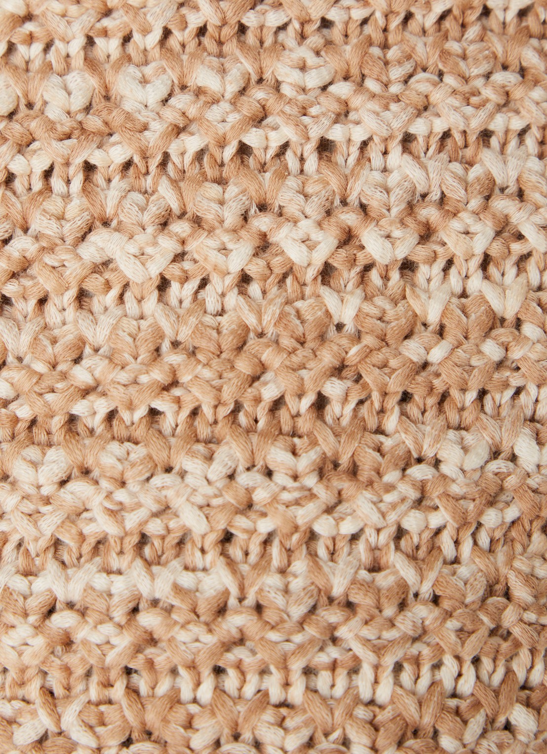 ba&sh Guspa grofgebreid vest met gemêleerd dessin - detail 3 beige