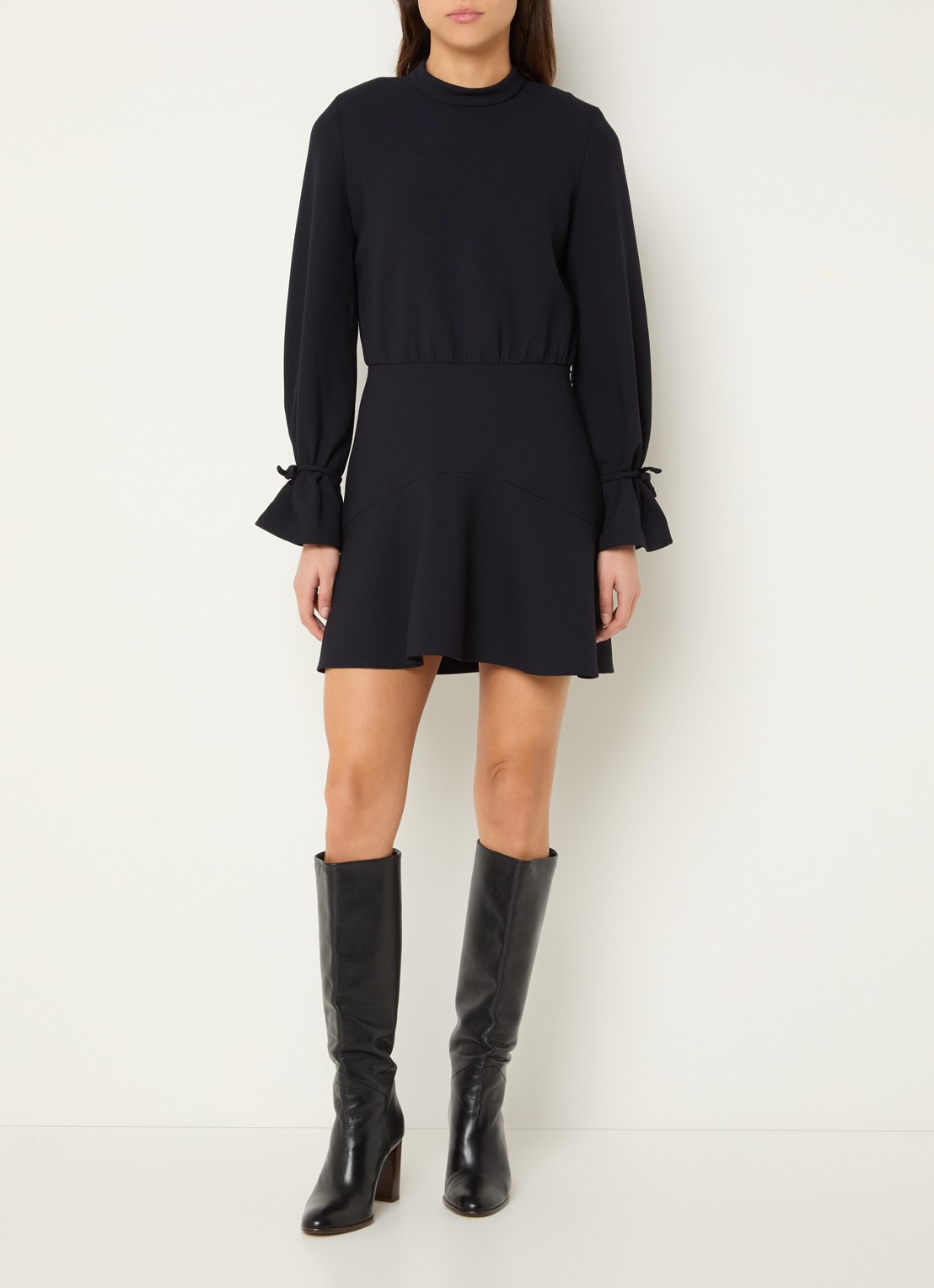 ba&sh Ilana mini jurk met schoudervulling - voorkant 4 donkerblauw