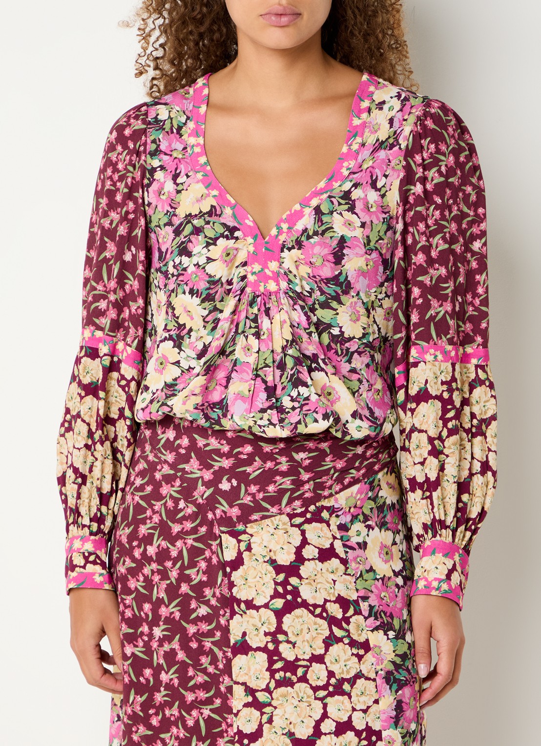 ba&sh Iline tuniek met bloemenprint - detail 4 bordeauxrood