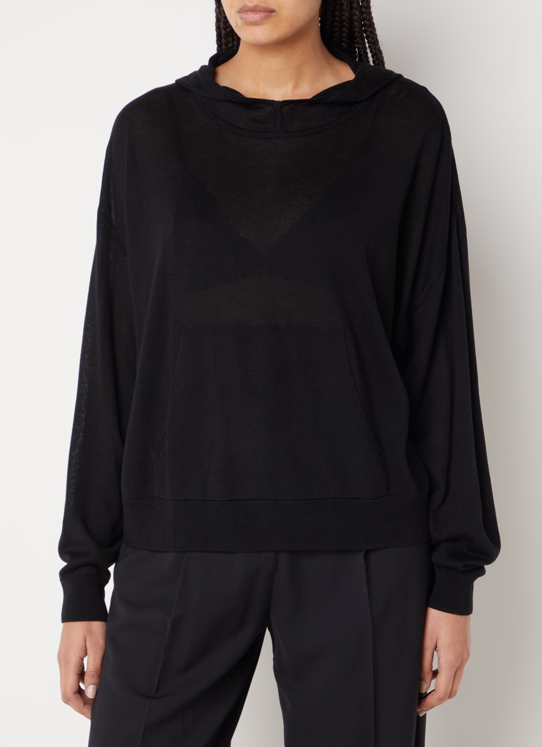 ba&sh Izais fijngebreide hoodie met kangoeroezak - detail 2 zwart