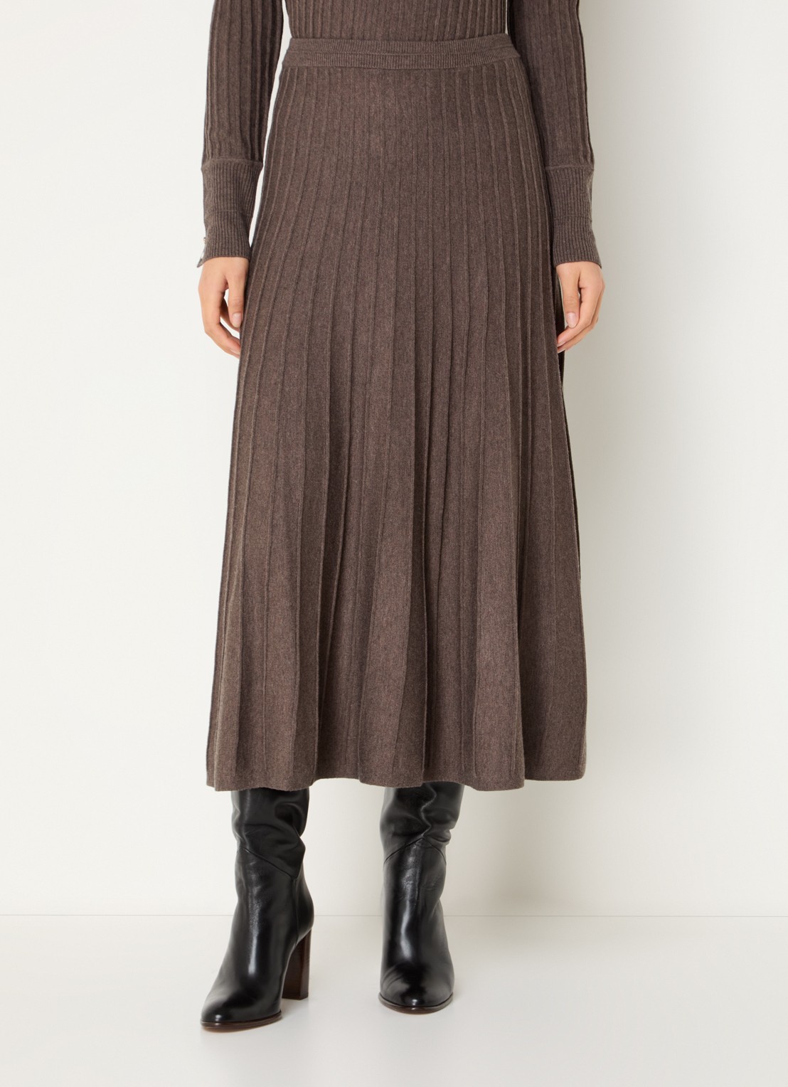 ba&sh Jada ribgebreide midi rok in wolblend - detail 4 chocoladebruin