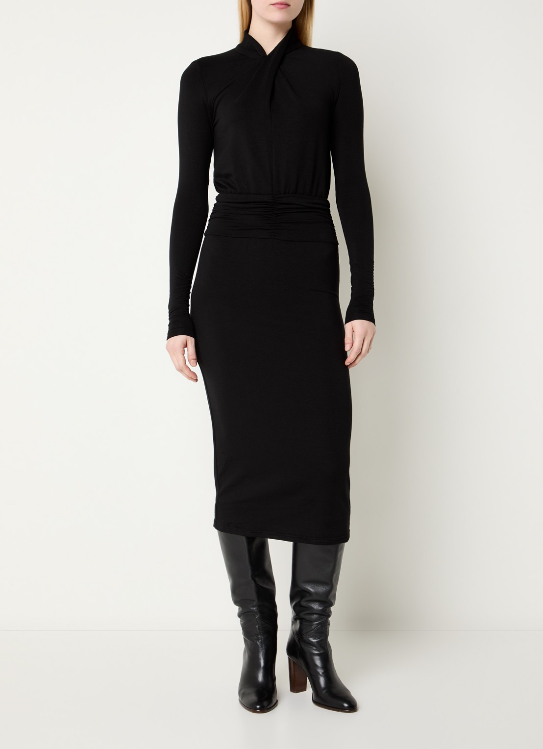 ba&sh Jema gedrapeerde midi jurk - detail zwart