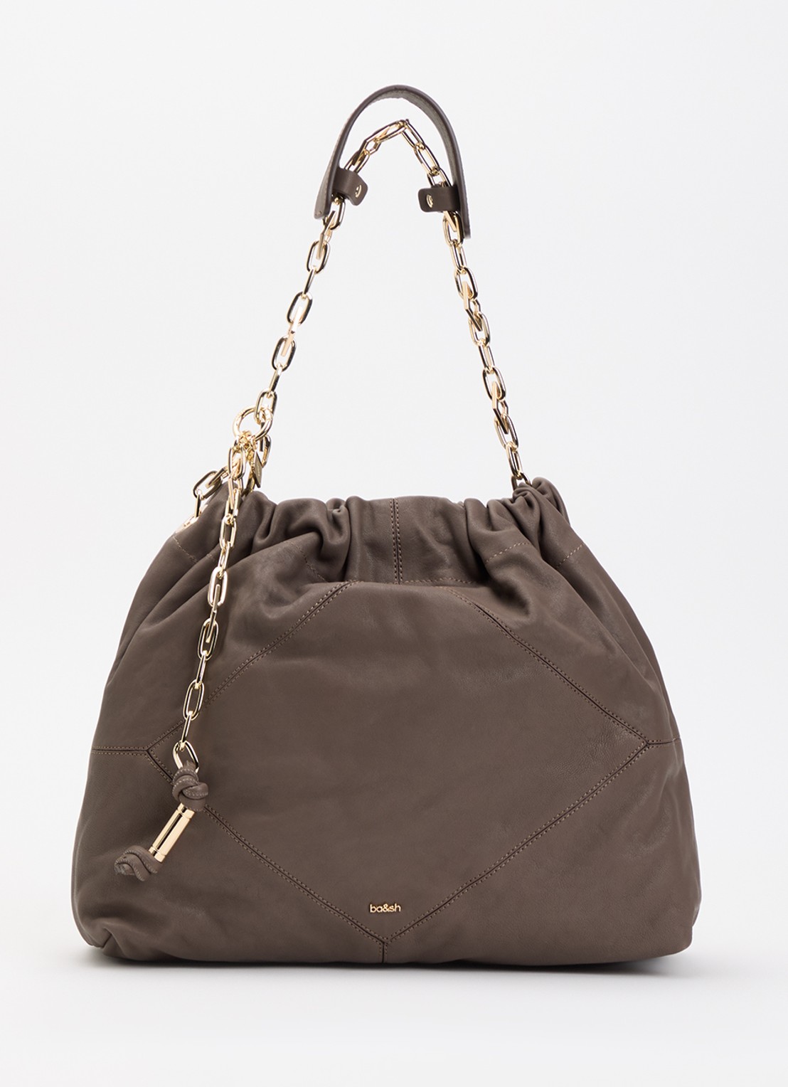 ba&sh June schoudertas van lamsleer - voorkant taupe