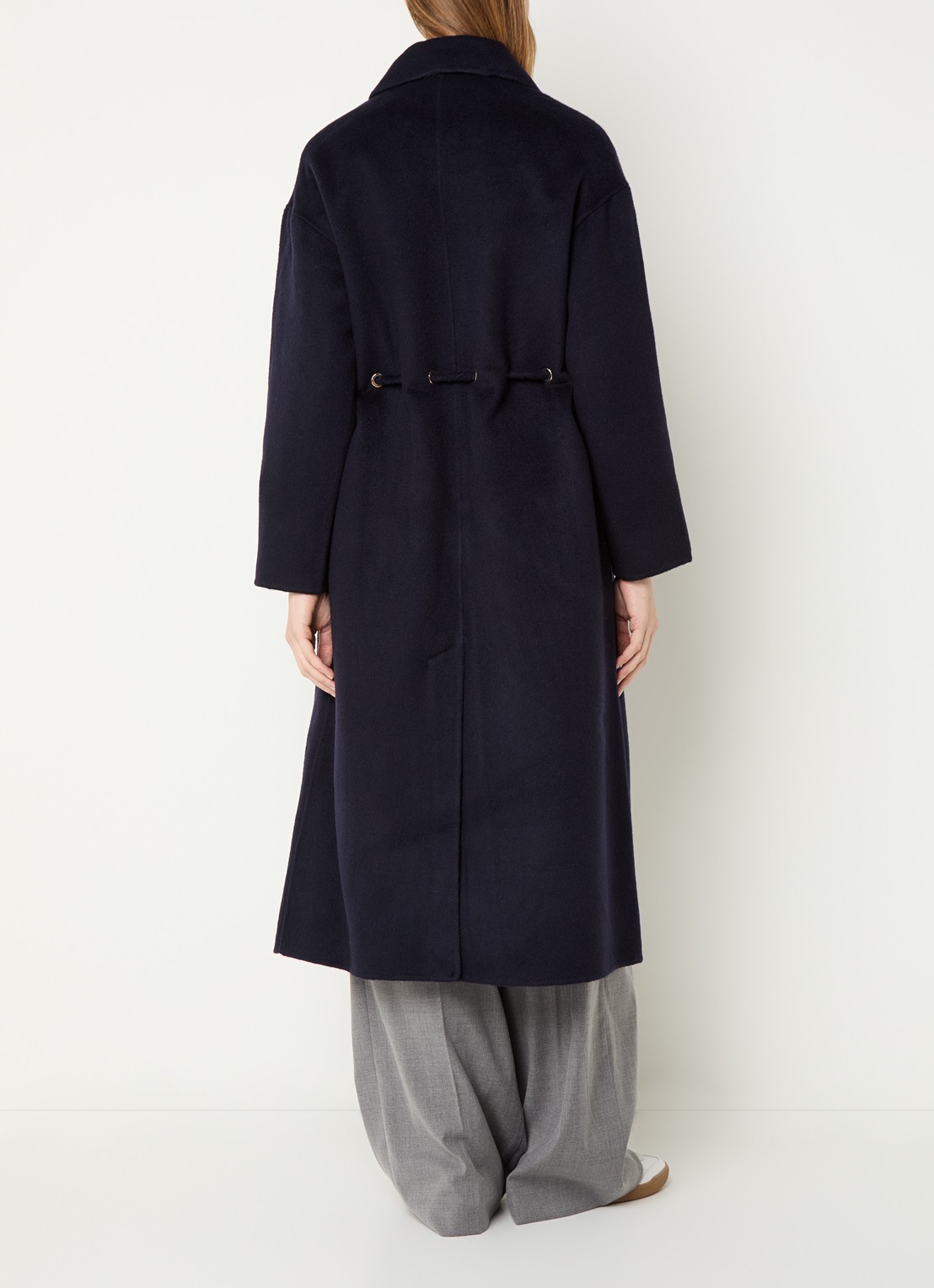 ba&sh Kate trenchcoat in wolblend met steekzakken  - achterkant donkerblauw
