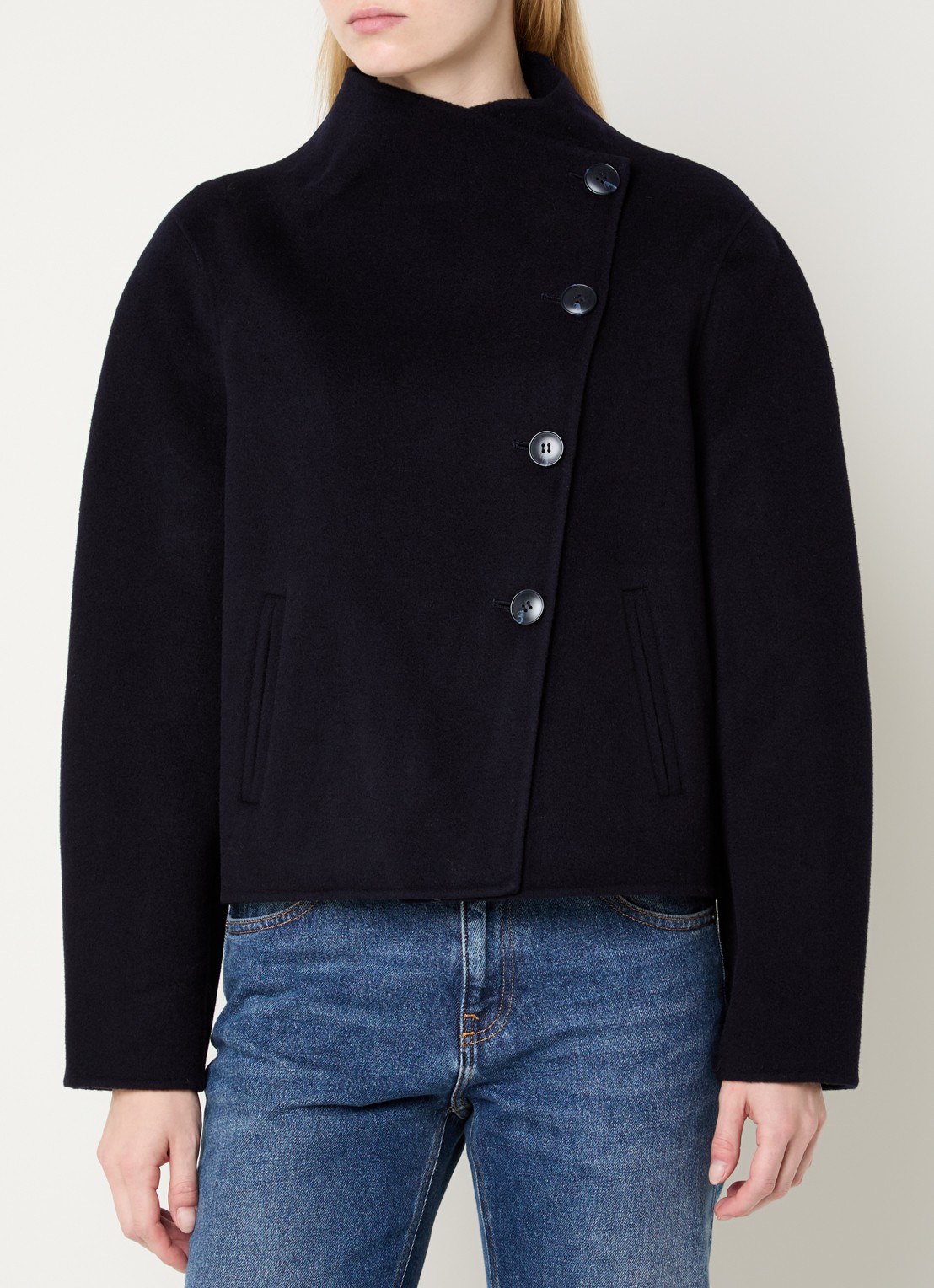 ba&sh Kemelia jack in wolblend met steekzakken - detail donkerblauw