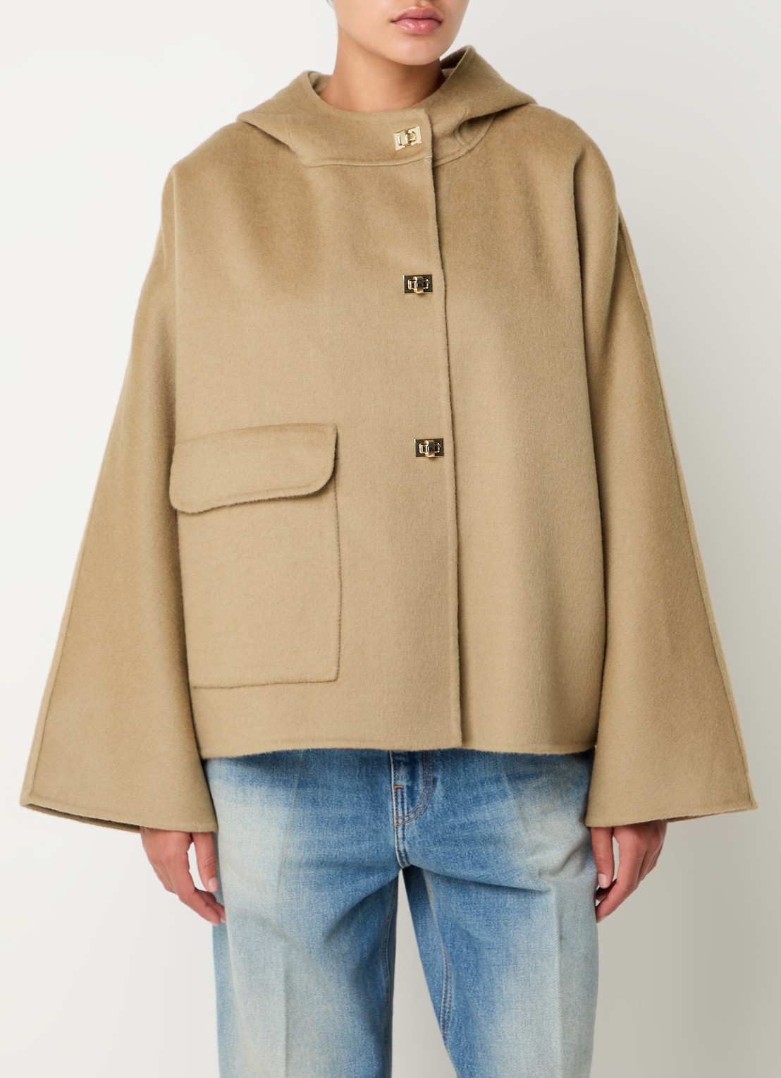 ba&sh Kove jack in wolblend met opgestikte zak - detail 2 camel