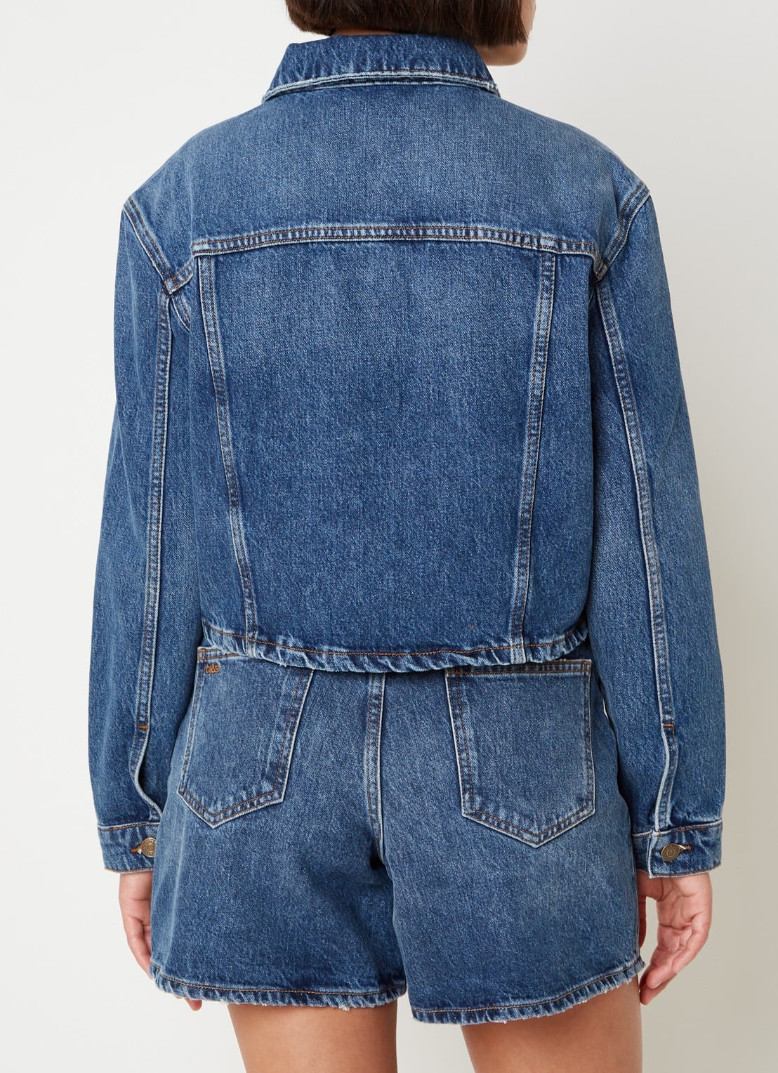 Ba&sh Manon cropped spijkerjas in medium wassing - achterkant indigo