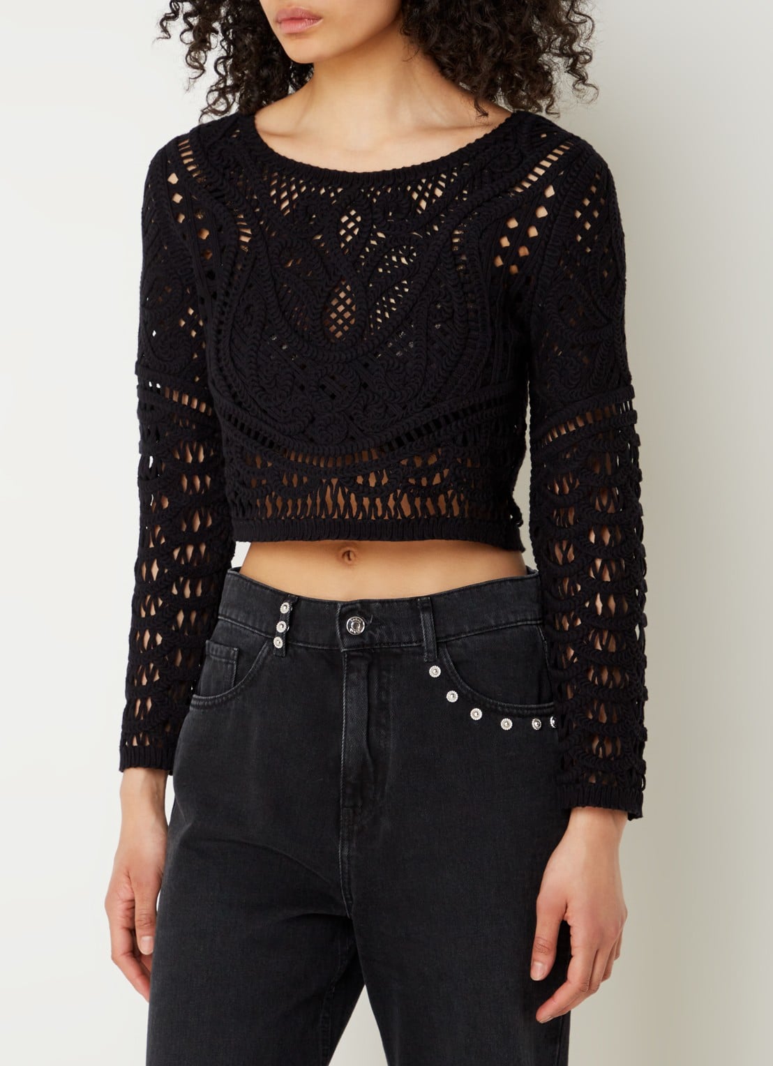 ba&sh Marc grofgebreide crop top met broderie - achterkant zwart