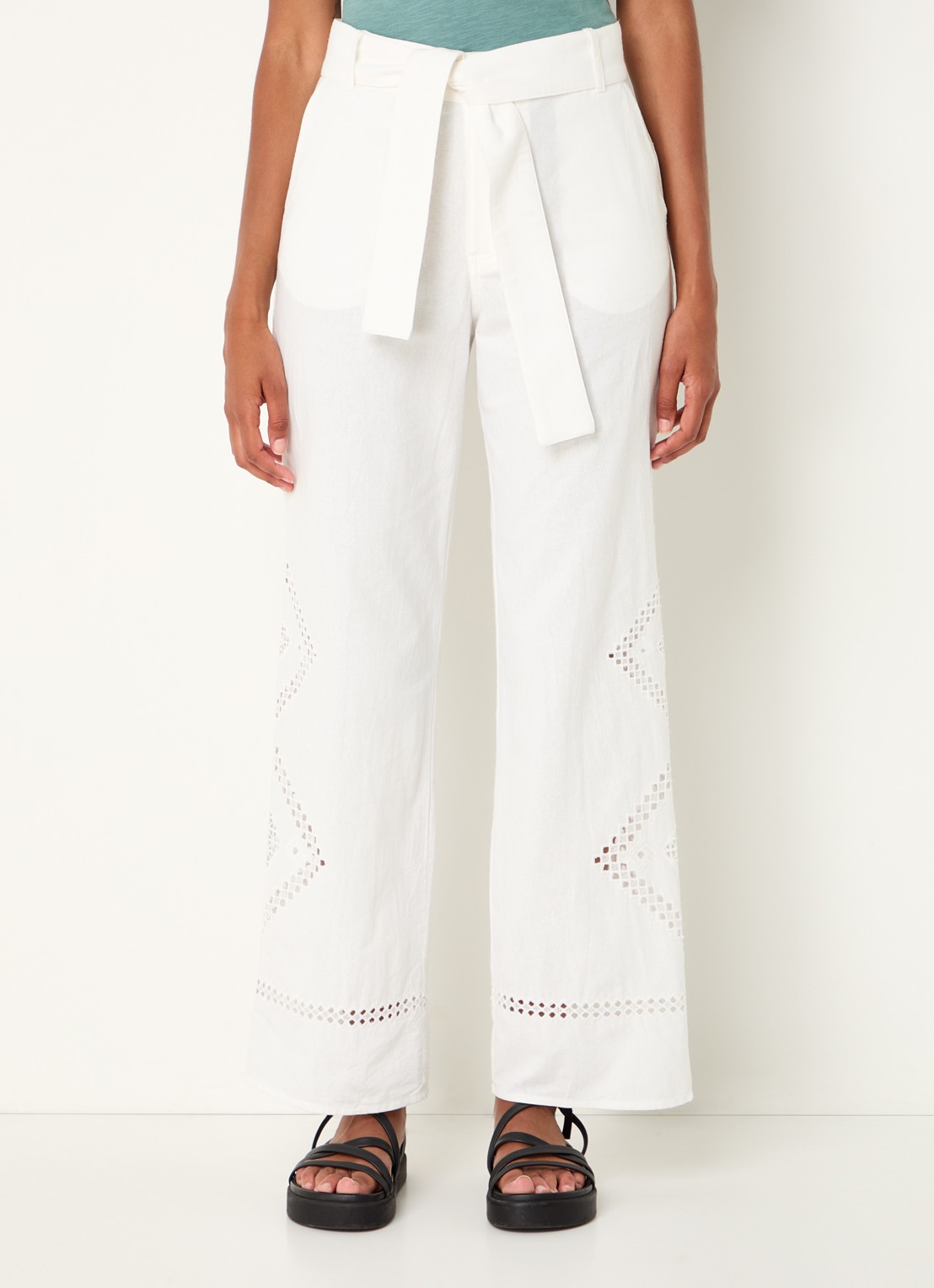 ba&sh Marlon high waist loose fit pantalon met opengewerkt detail - detail 3 gebroken wit