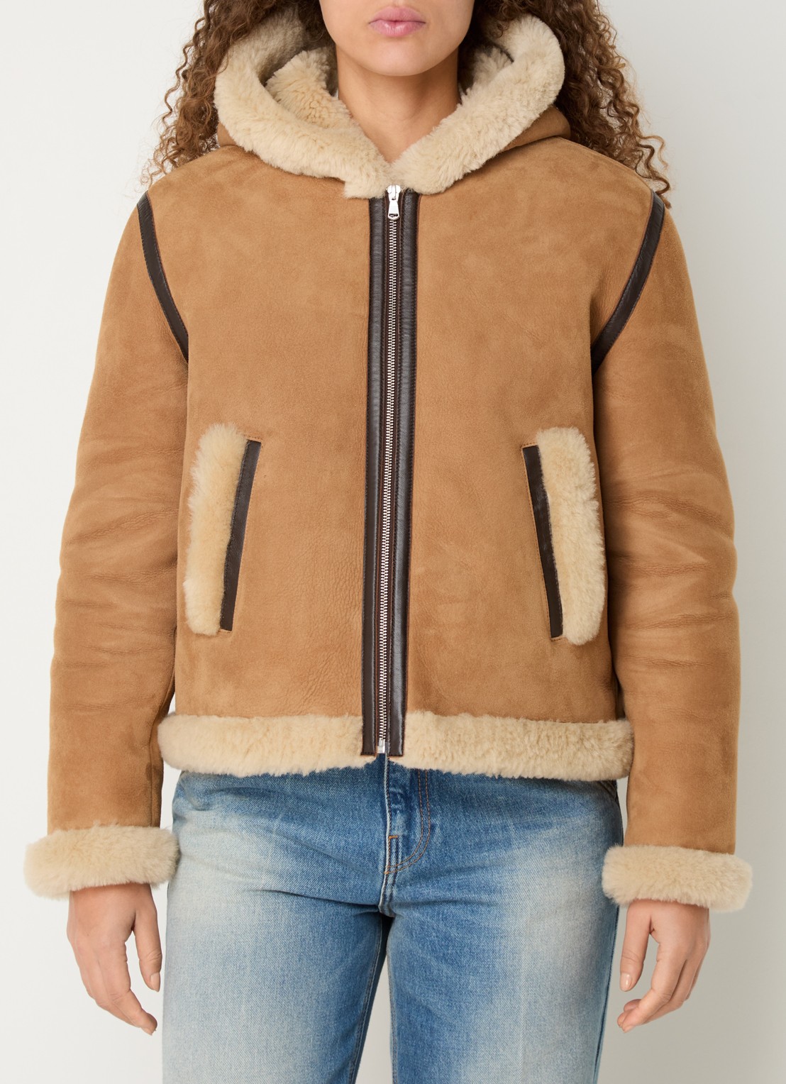 ba&sh Maxou lammy coat van schapenleer met steekzakken - detail 4 camel