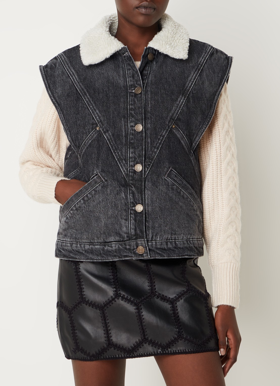 ba&sh Men mouwloze spijkerjas met teddy voering - detail 2 donkergrijs