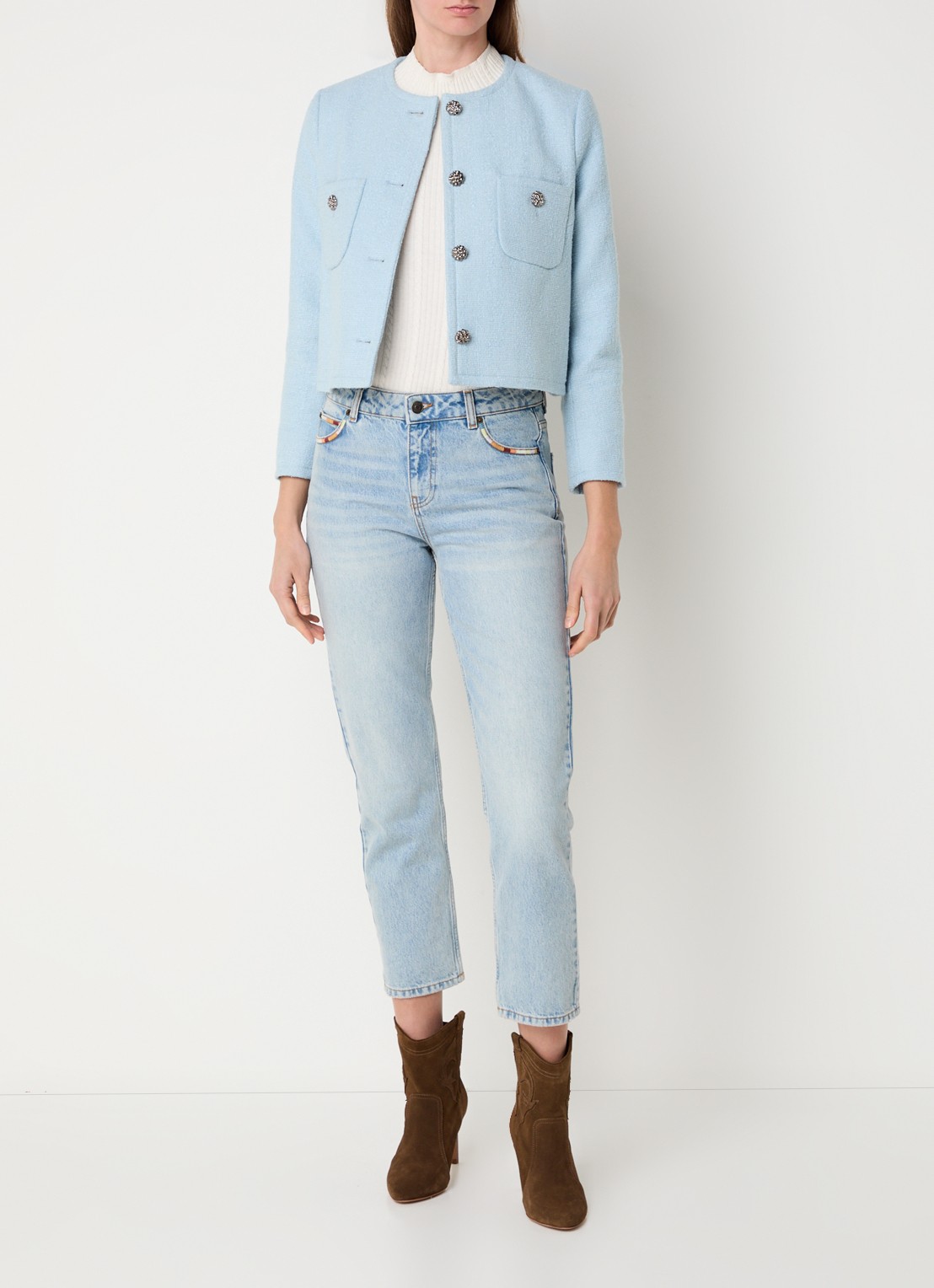 ba&sh Meredith cropped jack van tweed met opgestikte zakken - voorkant 2 lichtblauw