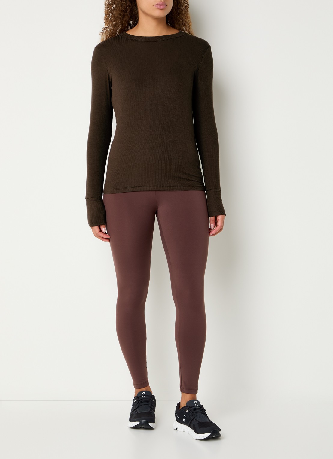 ba&sh Micha longsleeve met ribstructuur - voorkant 2 bruin