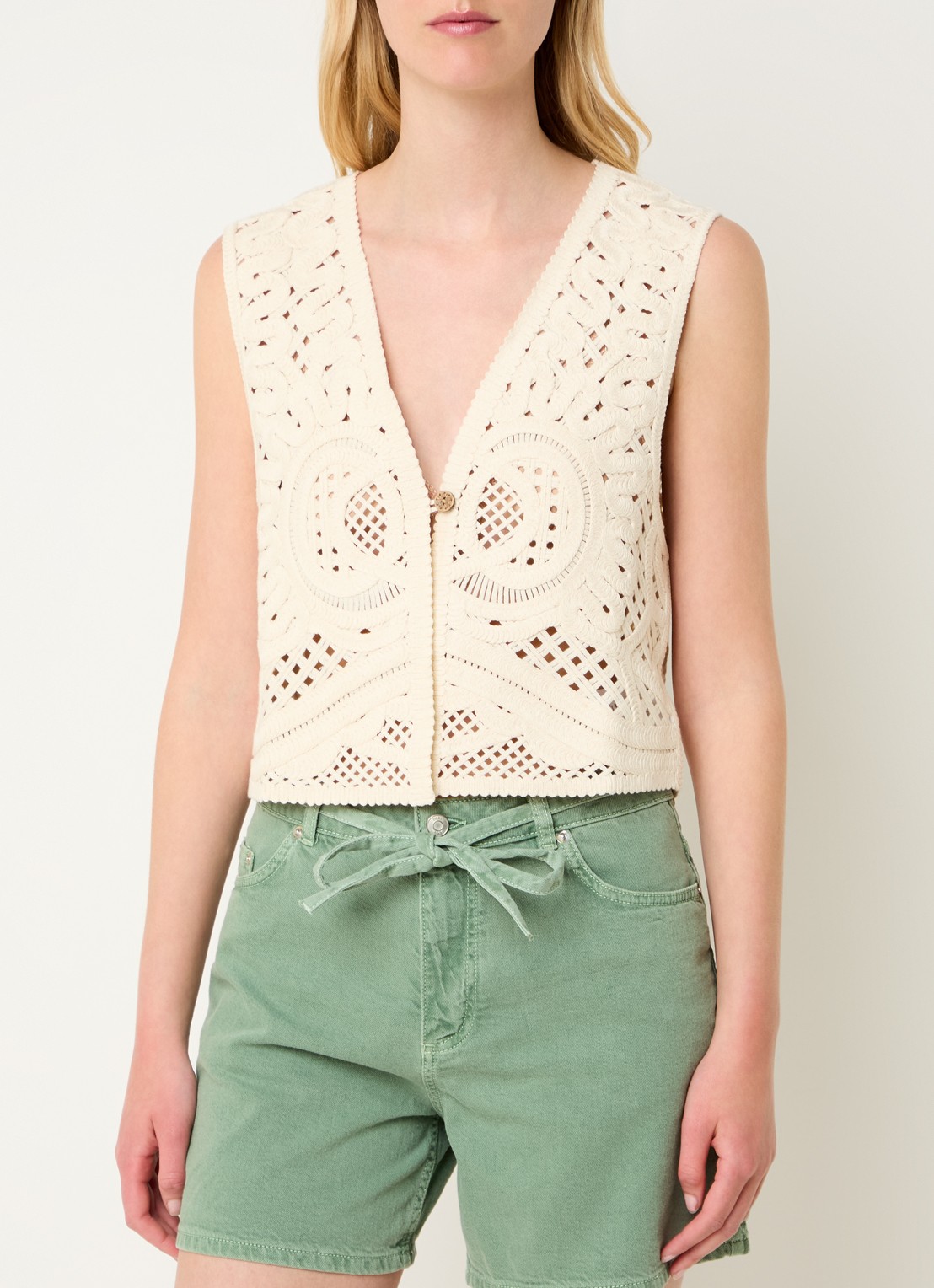 ba&sh Misti gilet met opengewerkt dessin - detail 3 gebroken wit