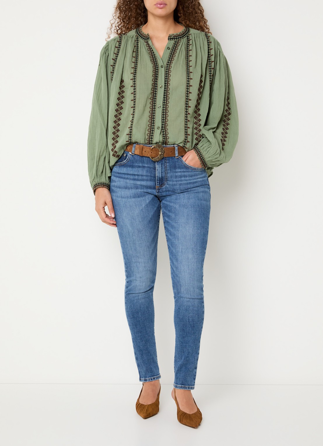 ba&sh Mona blouse met borduring - voorkant 2 beige