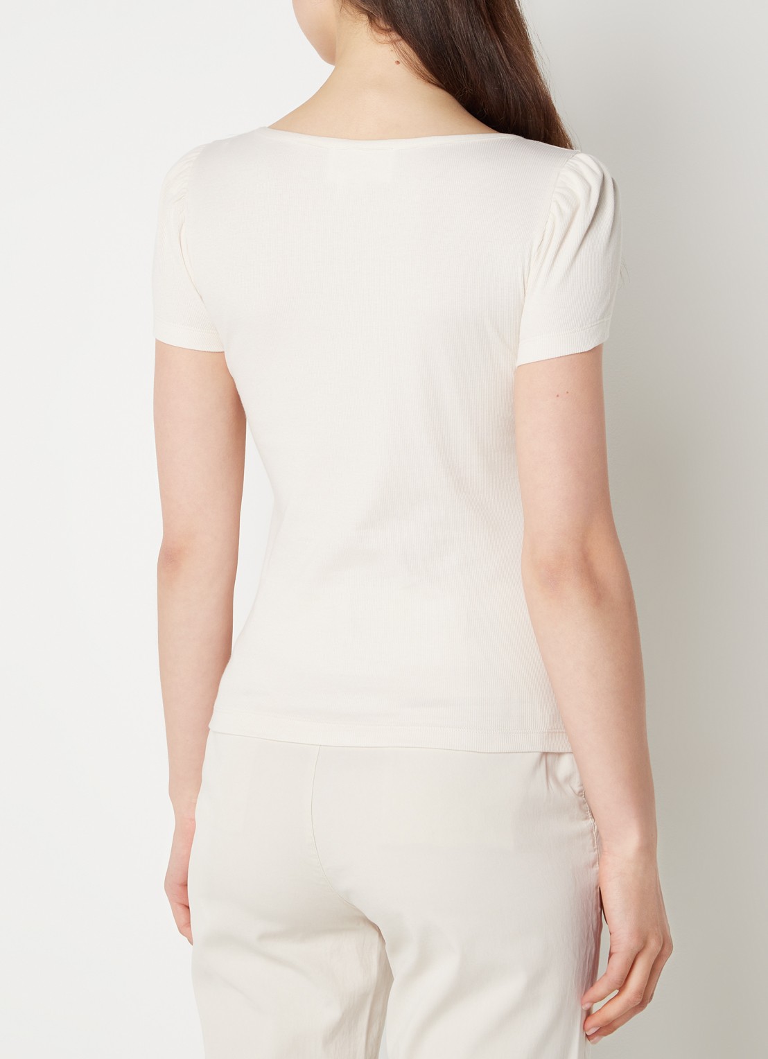 Ba&sh Odelia T-shirt met pofmouw en rechthoekige halslijn - achterkant 4 creme