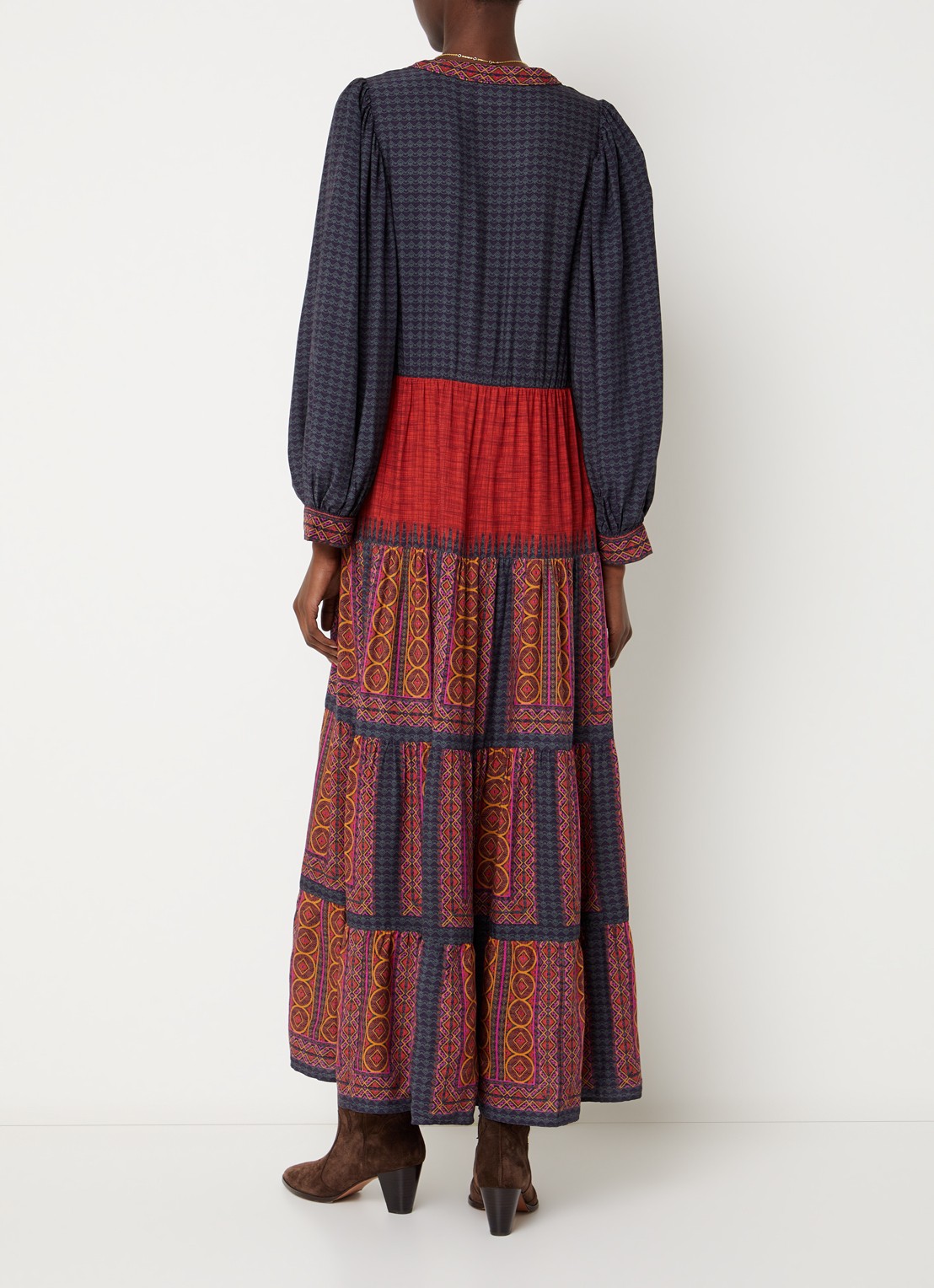 ba&sh Olly maxi jurk met print - achterkant 3 oranjerood