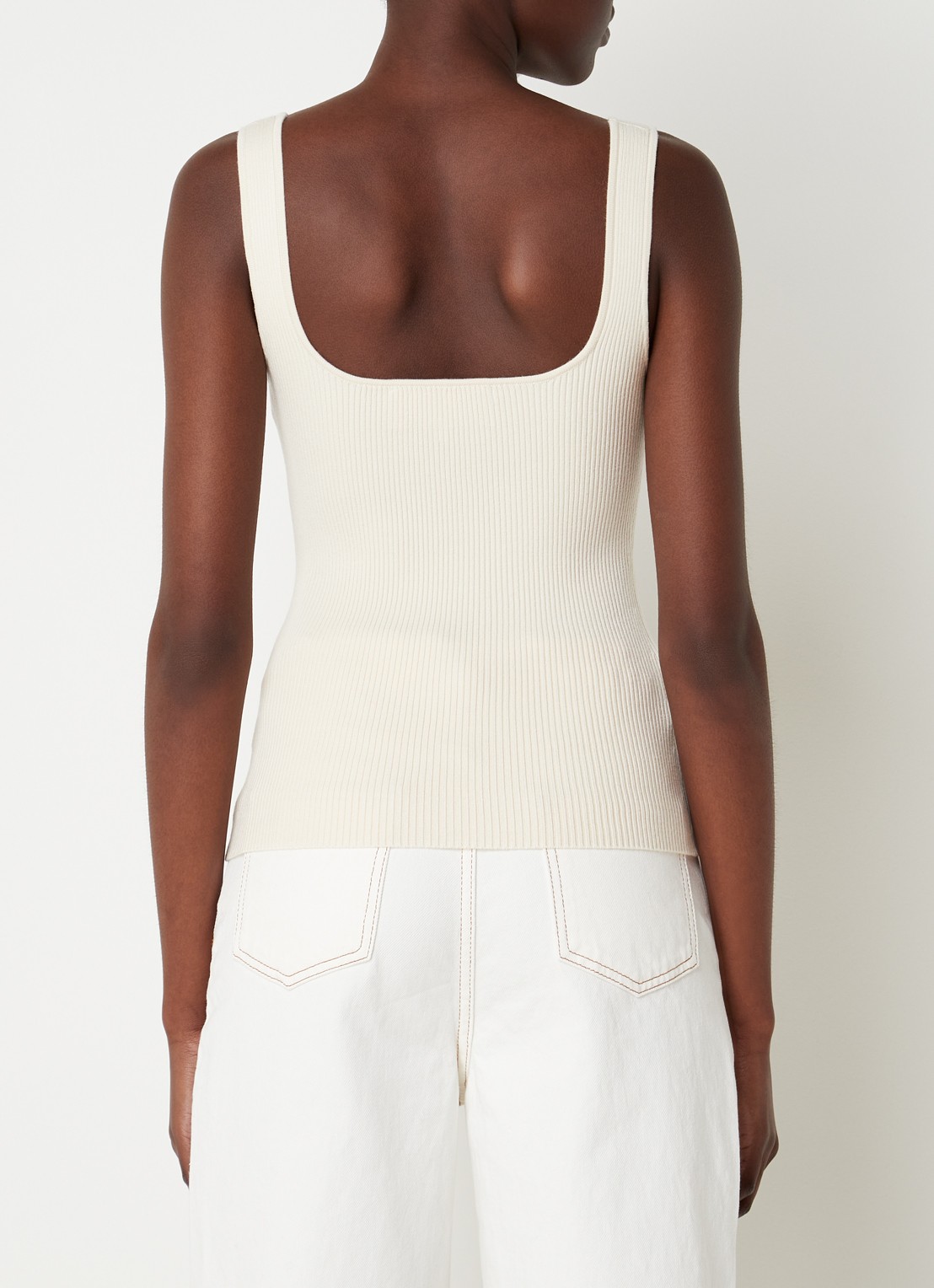 Ba&sh Oxmo fijngebreide tanktop met ribstructuur - achterkant 3 gebroken wit