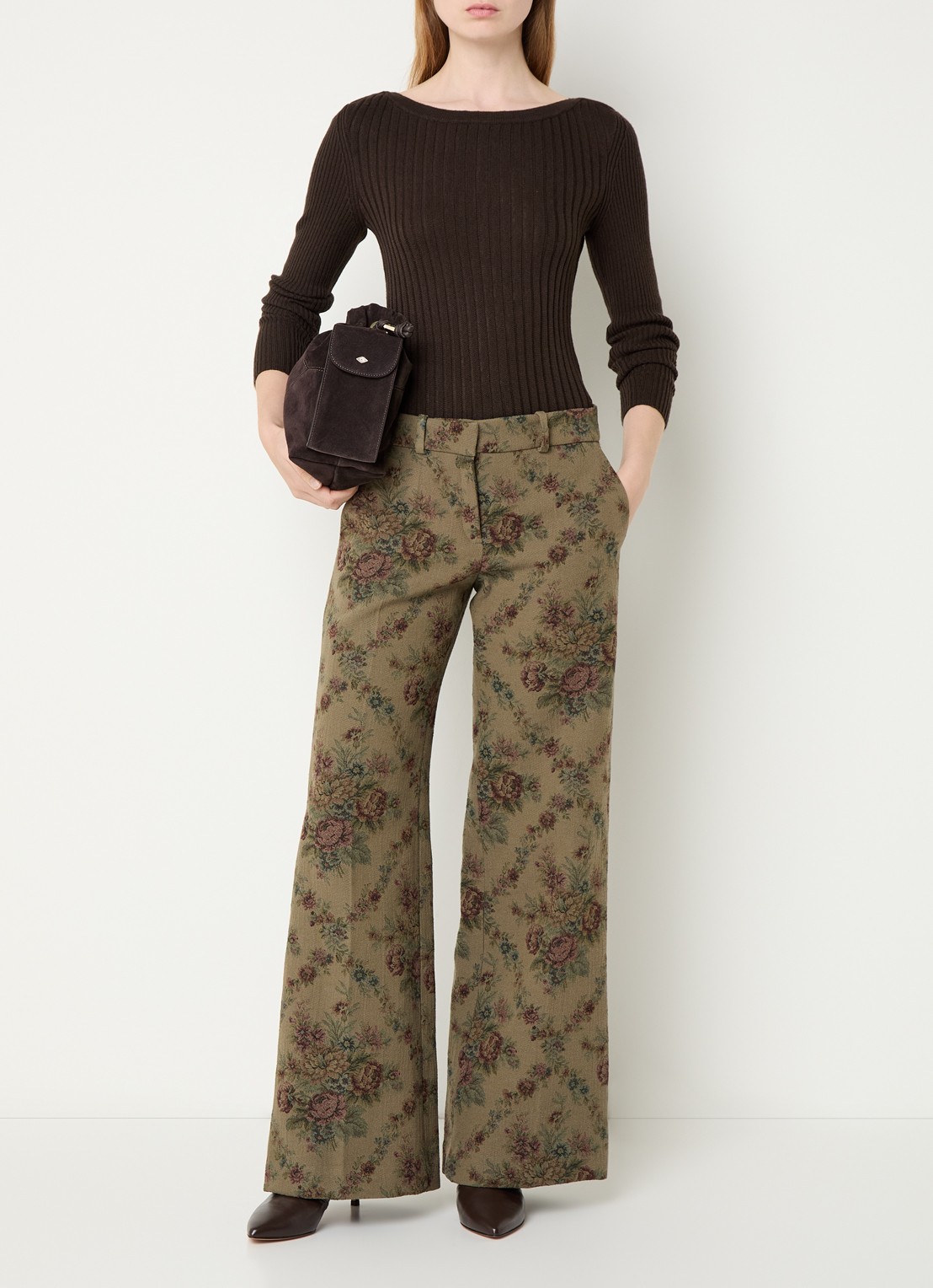 ba&sh Palma ribgebreide pullover in wolblend met boothals - voorkant 2 chocoladebruin