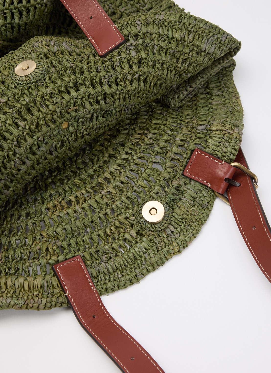 ba&sh Palma schoudertas van raffia met details van leer - detail 2 groen