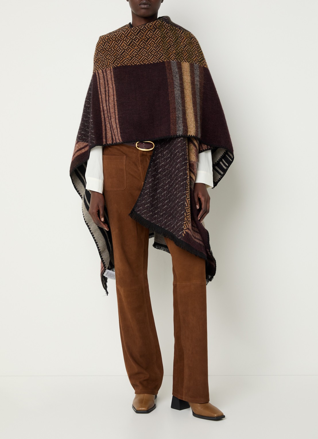 ba&sh Panama poncho in wolblend met grafische print - detail 3 donkerbruin
