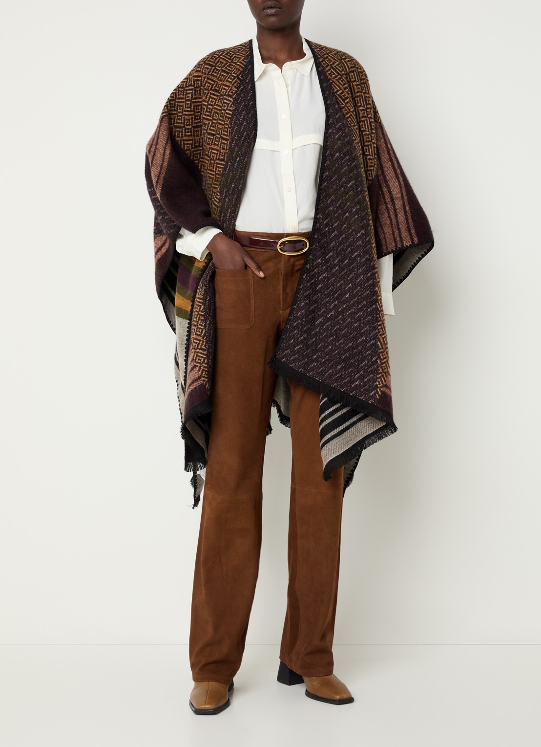 ba&sh Panama poncho in wolblend met grafische print - voorkant 2 donkerbruin