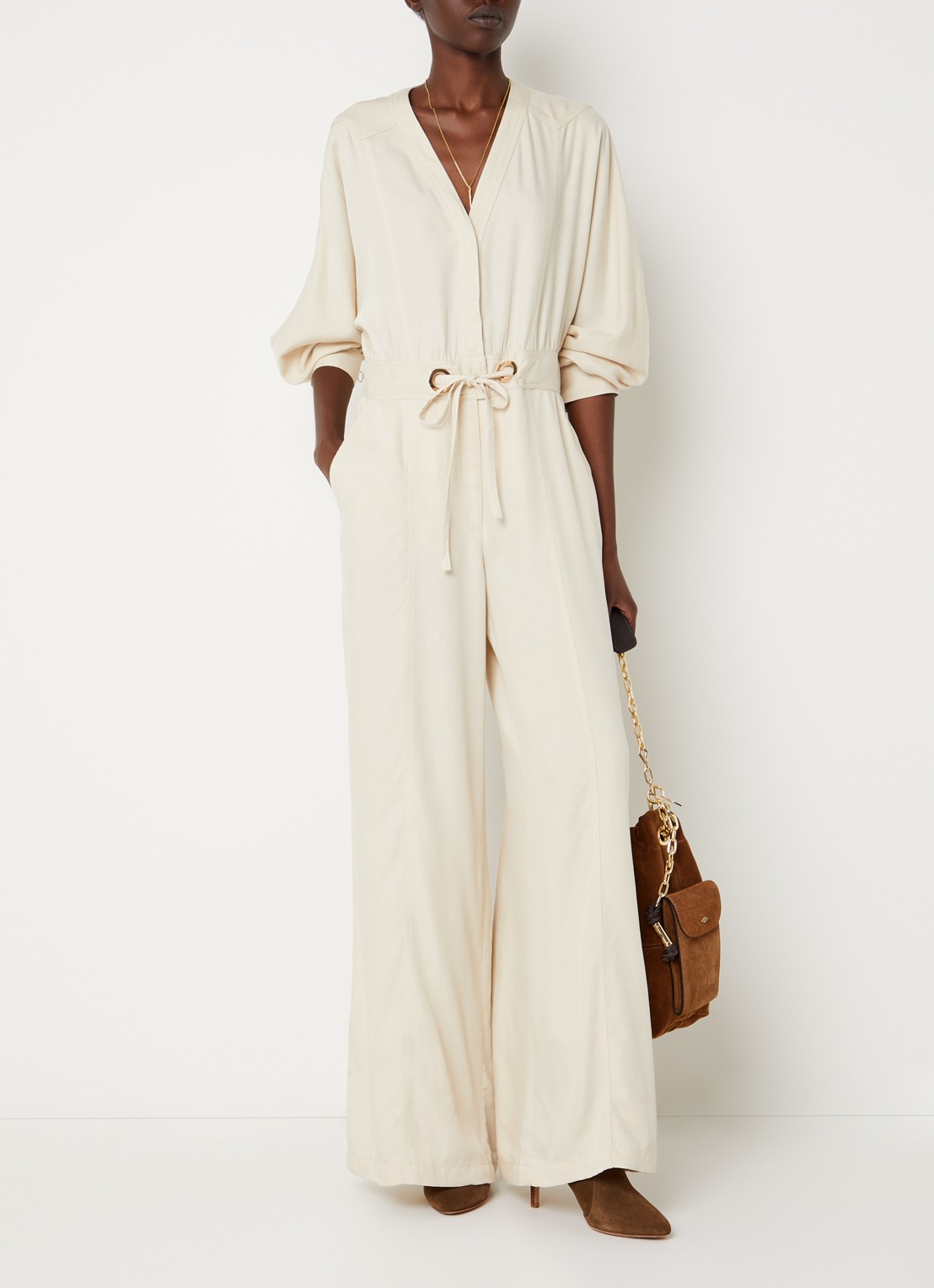 ba&sh Pere loose fit jumpsuit met ceintuur - detail beige