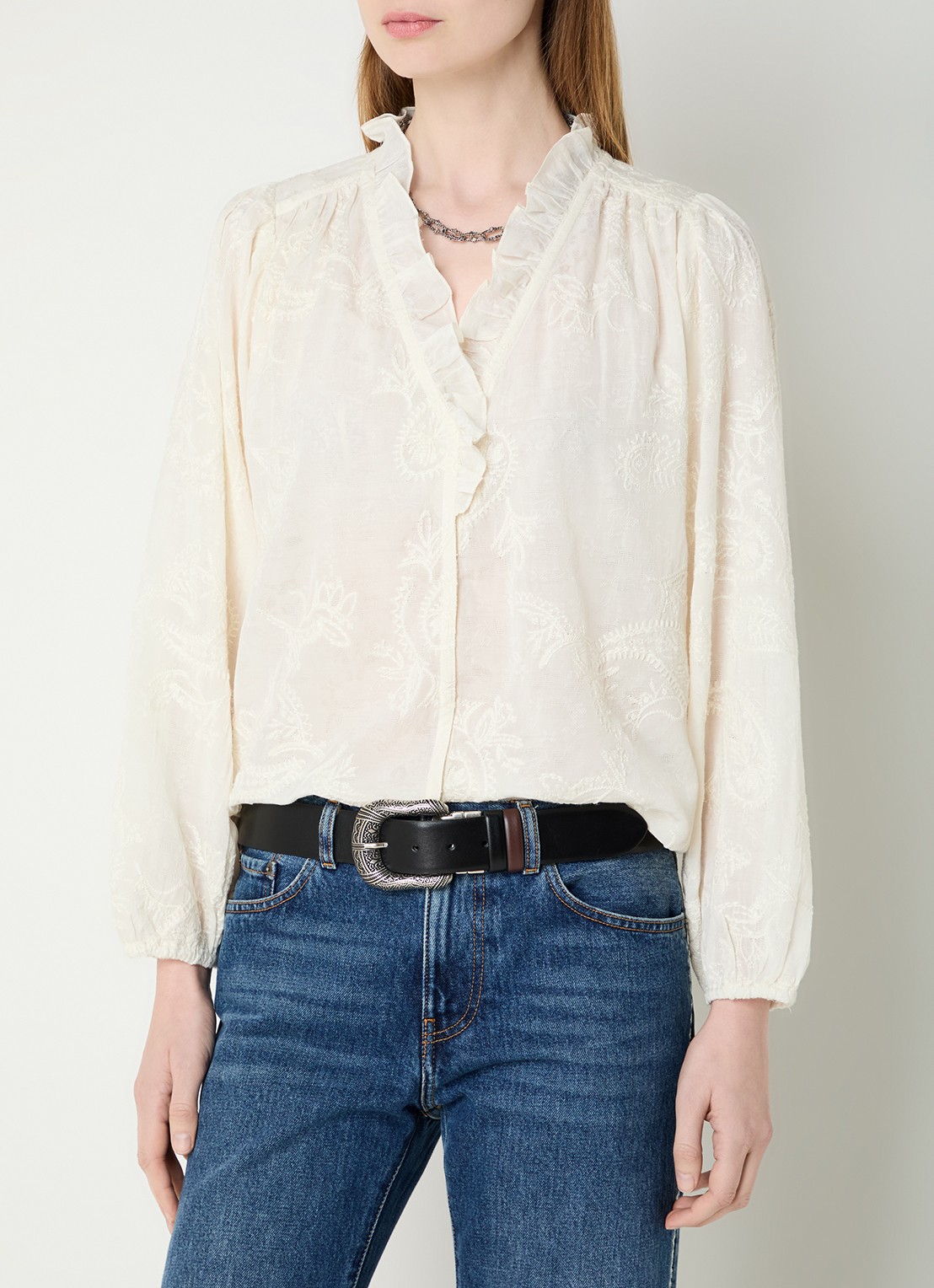 ba&sh Petty semi-transparante blouse met borduring - detail 4 gebroken wit