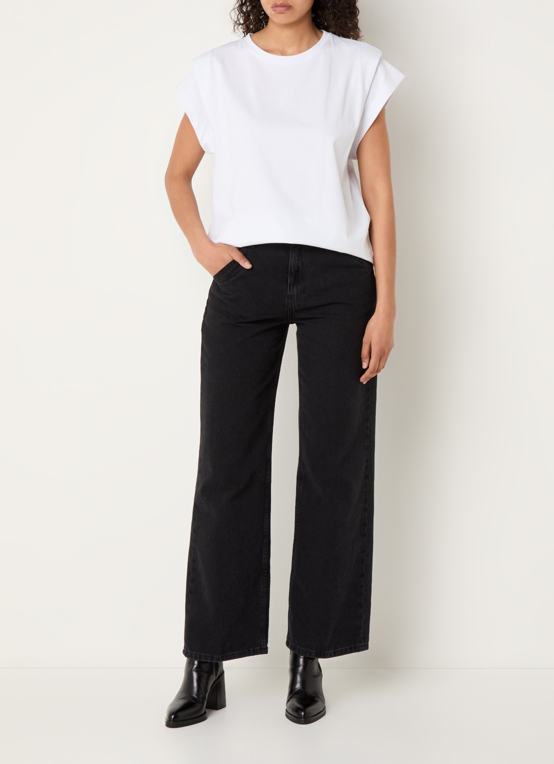 ba&sh Pio T-shirt met ronde hals - voorkant 4 wit