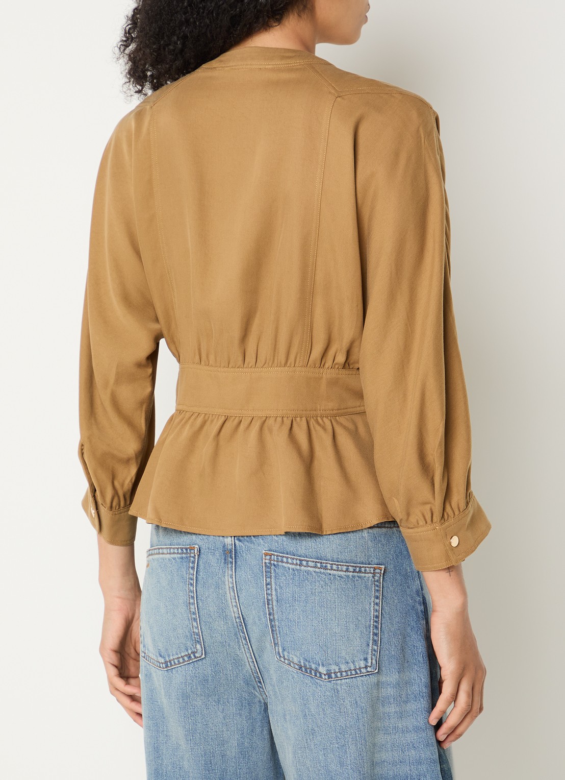 ba&sh Precilia blouse met strikceintuur - achterkant camel