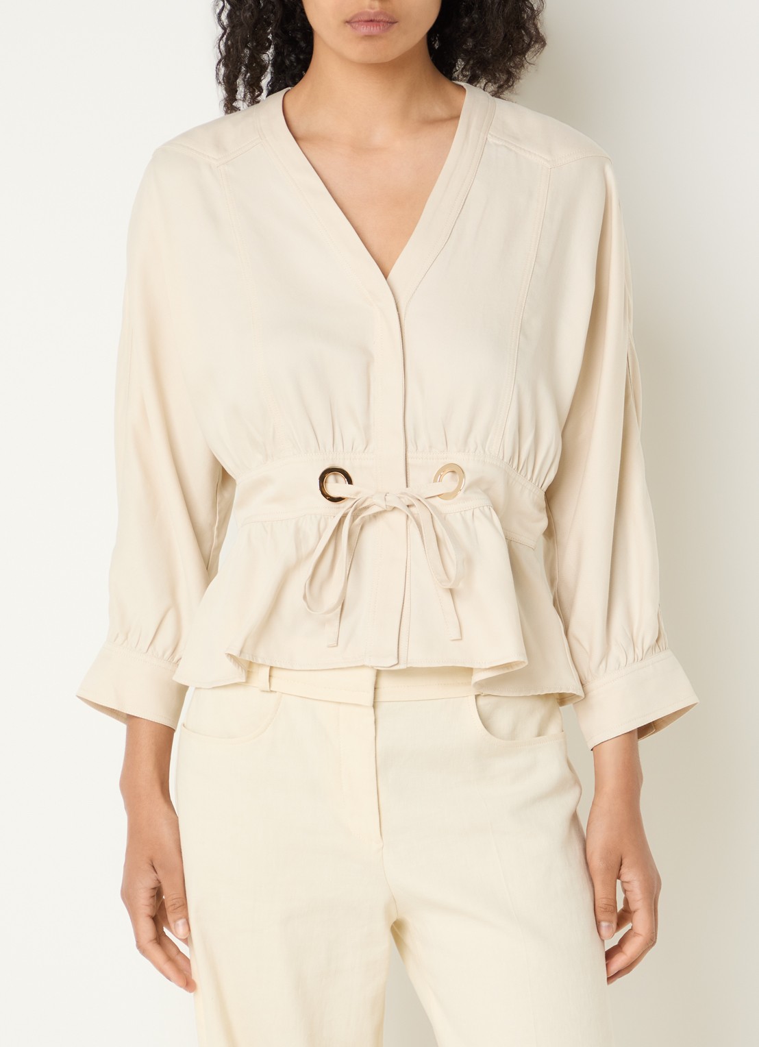 ba&sh Precilia blouse met strikceintuur - detail 4 creme