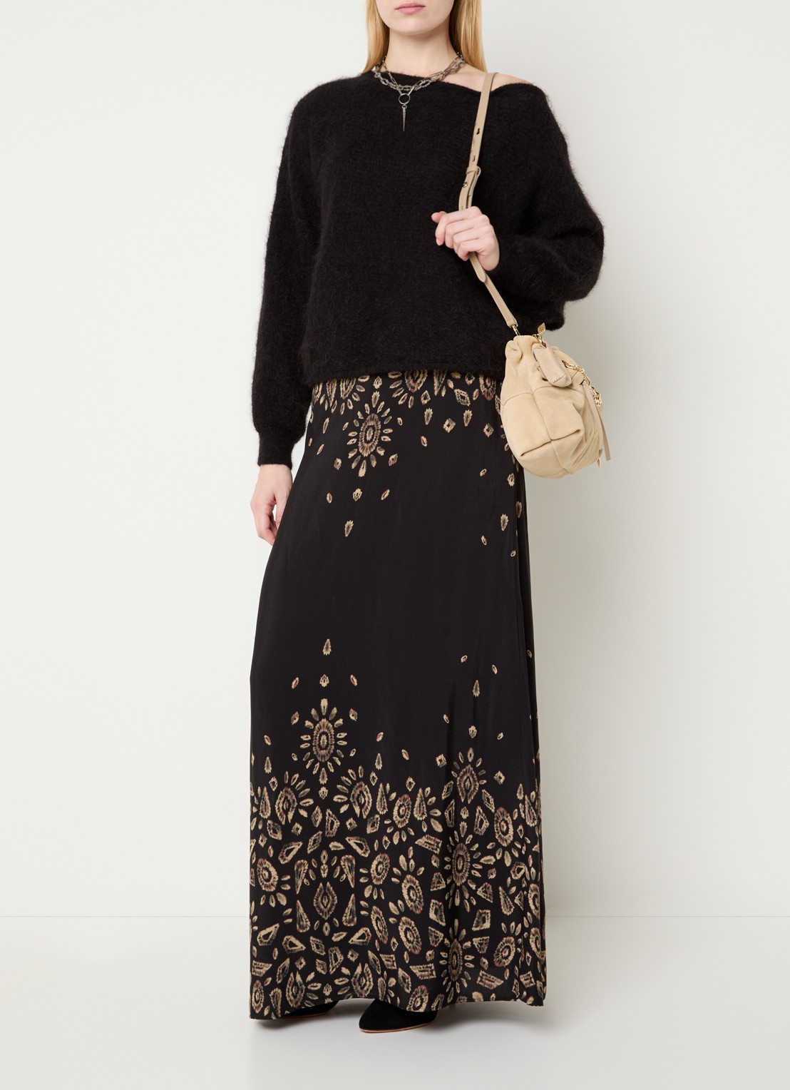 ba&sh Suela grofgebreide pullover in alpaca wolblend met asymmetrische hals - voorkant 2 zwart