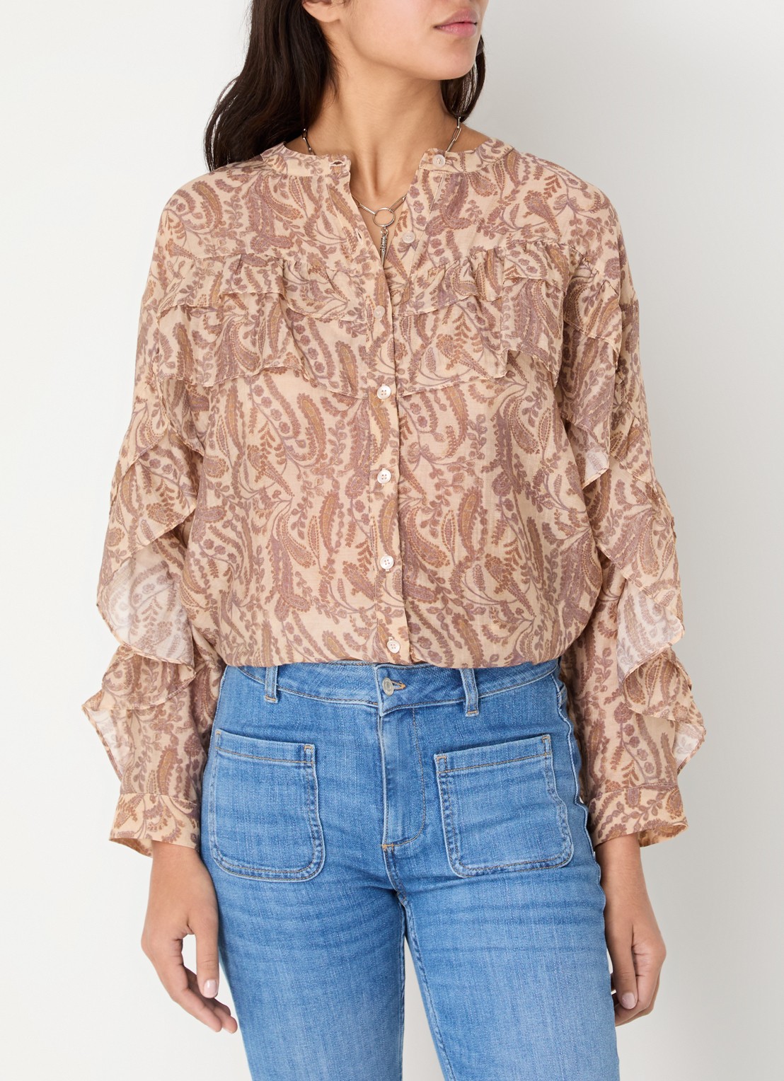 ba&sh Tunella blouse met paisley dessin en volant - detail 3 donkerbeige