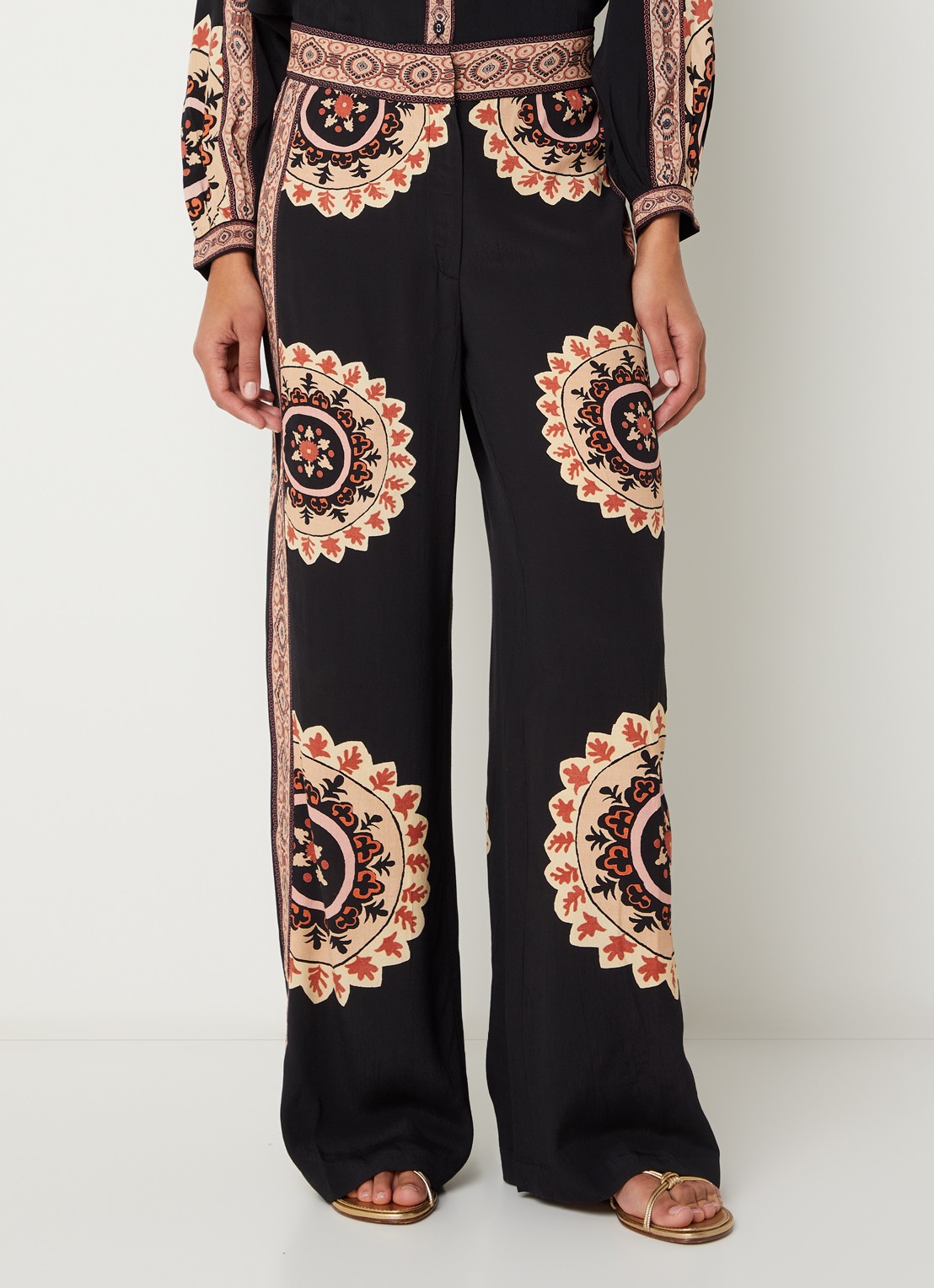 ba&sh Valla loose fit broek met bloemenprint - detail 3 zwart