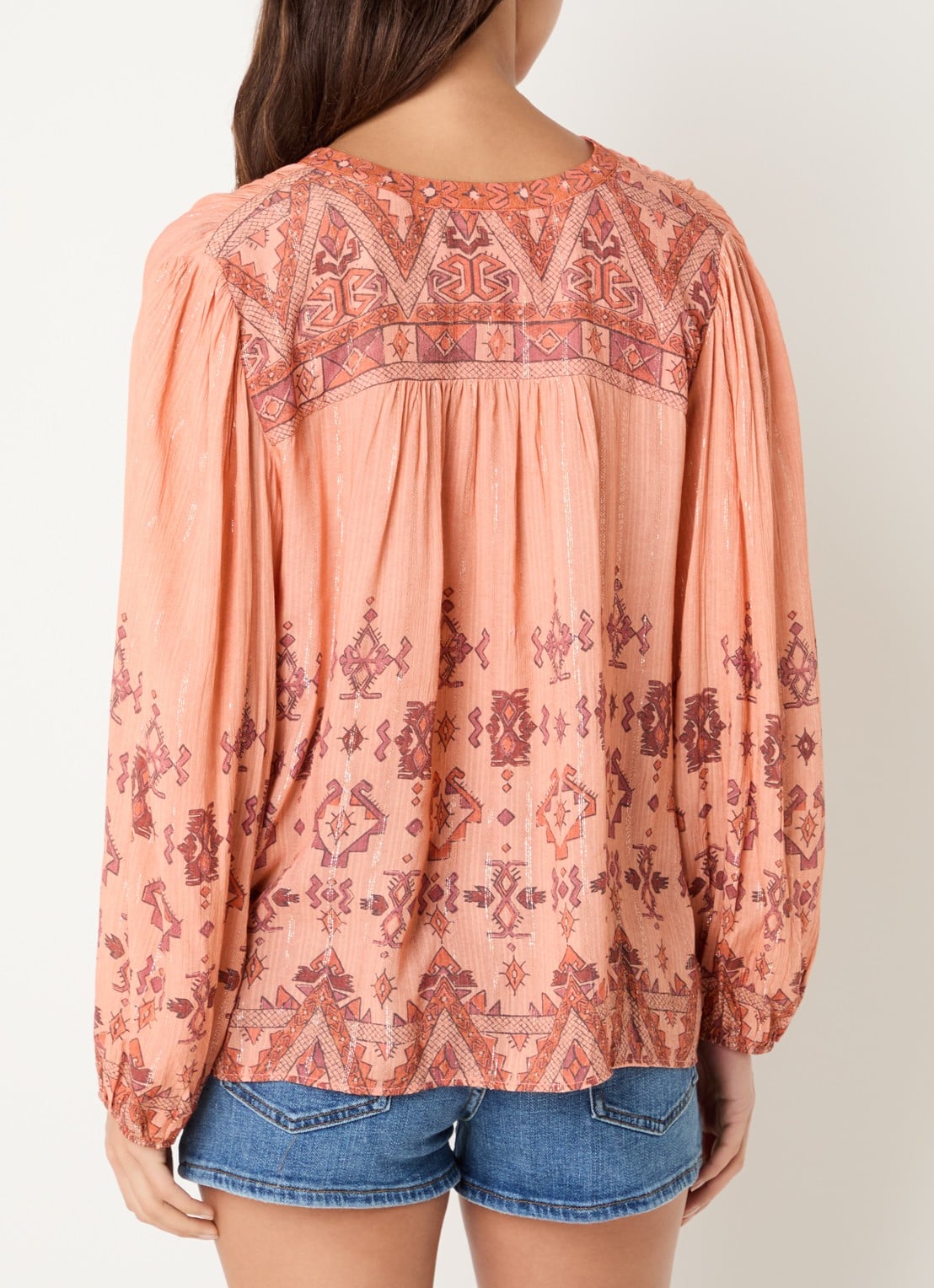 ba&sh Zato blouse met print - achterkant zalmroze