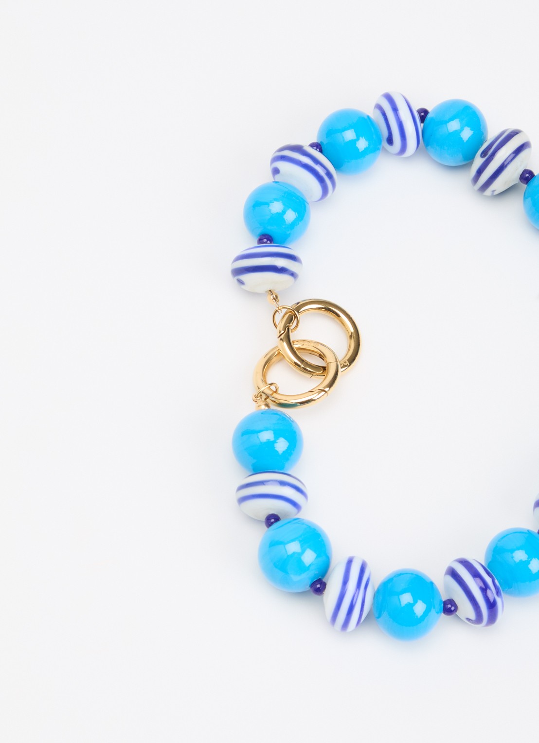 Babs The Label Azzura kralenketting verguld - detail 2 blauw