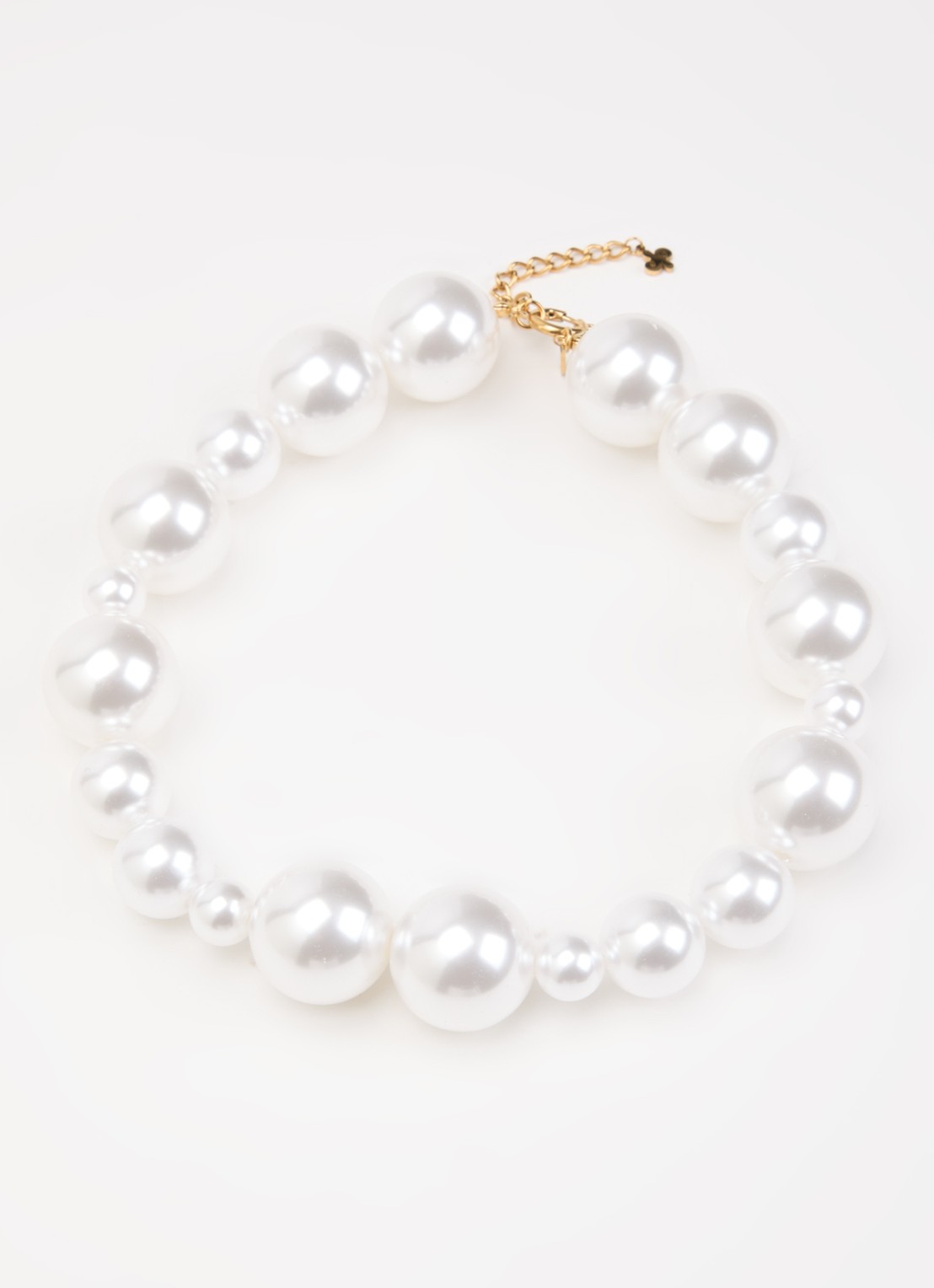 Babs The Label Big Pearl kralenketting verguld - detail creme