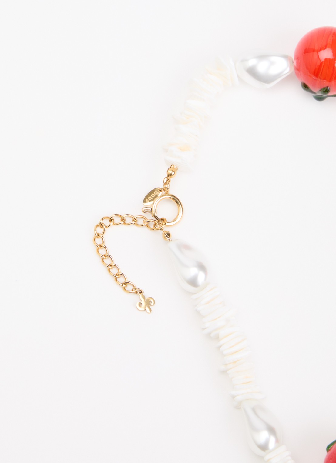 Babs The Label Pomodoro Pearl ketting verguld - detail 4 wit