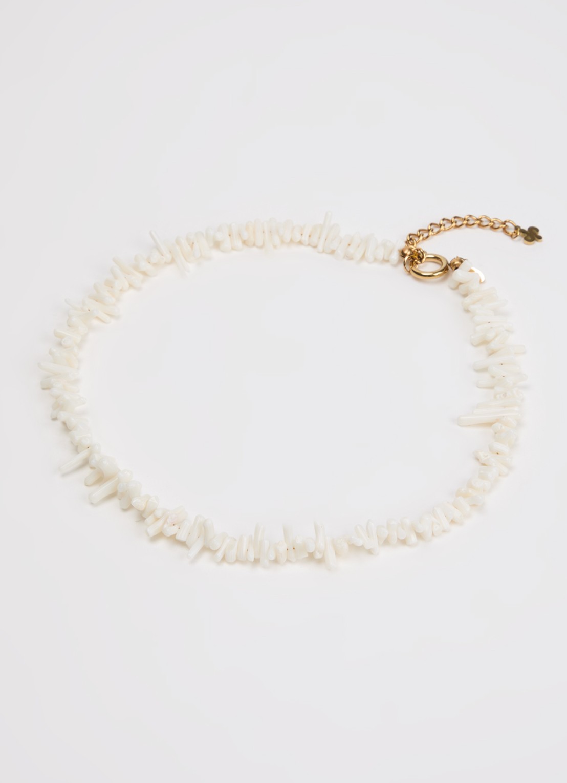 Babs The Label The Ocean ketting verguld - detail 3 wit