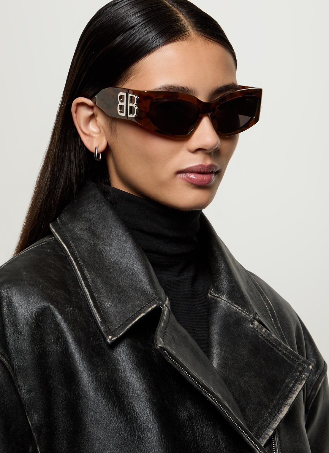 Balenciaga Cat Eye zonnebril BB0321S - voorkant 2 roodbruin