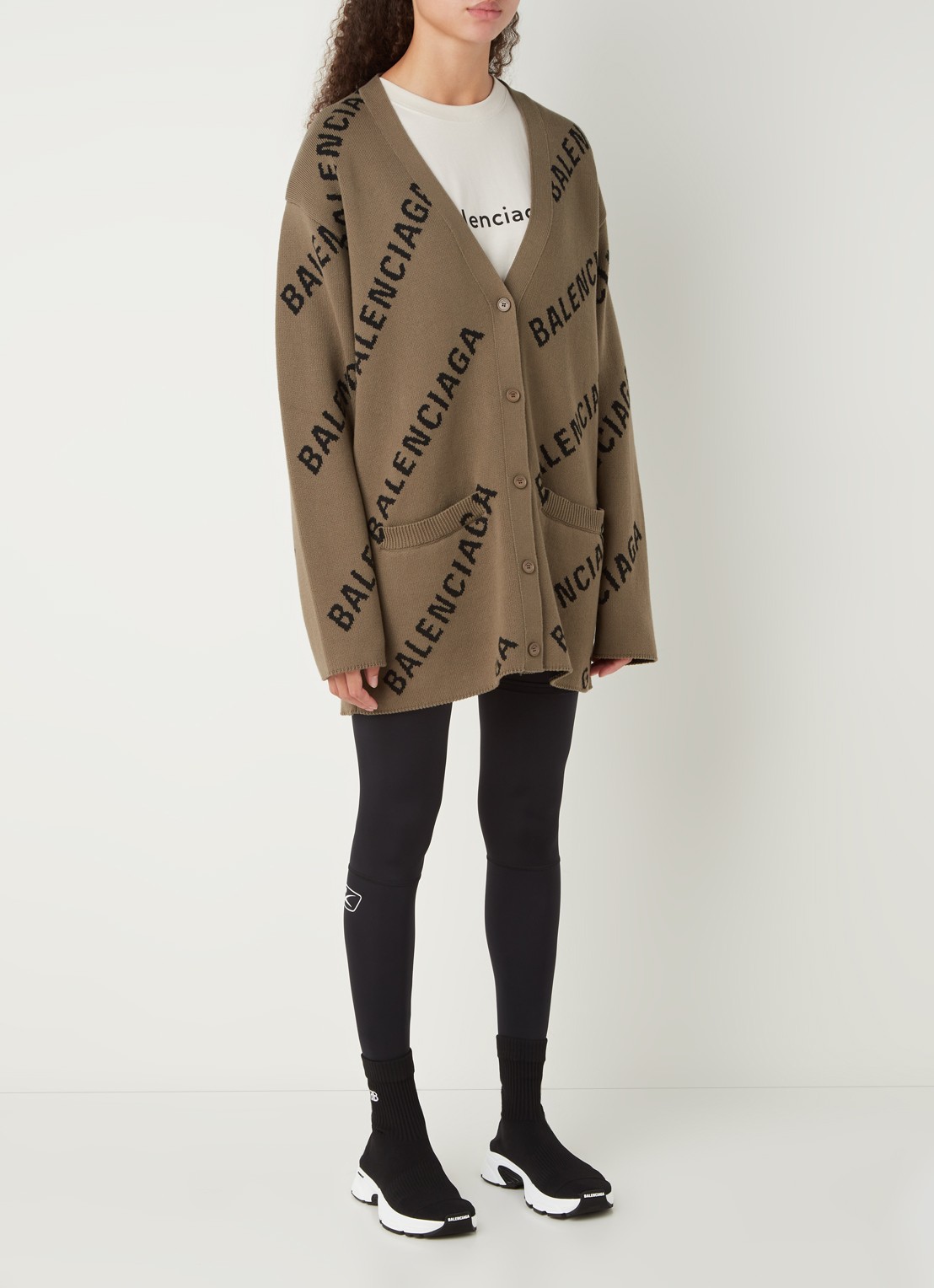 Balenciaga Grofgebreid vest in wolblend met ingebreid logo - voorkant 3 bruin
