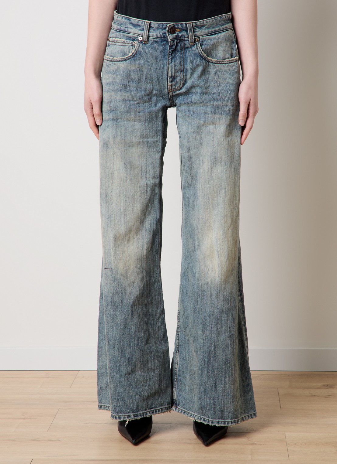 Balenciaga High waist loose fit jeans met verwassen afwerking - detail 2 indigo