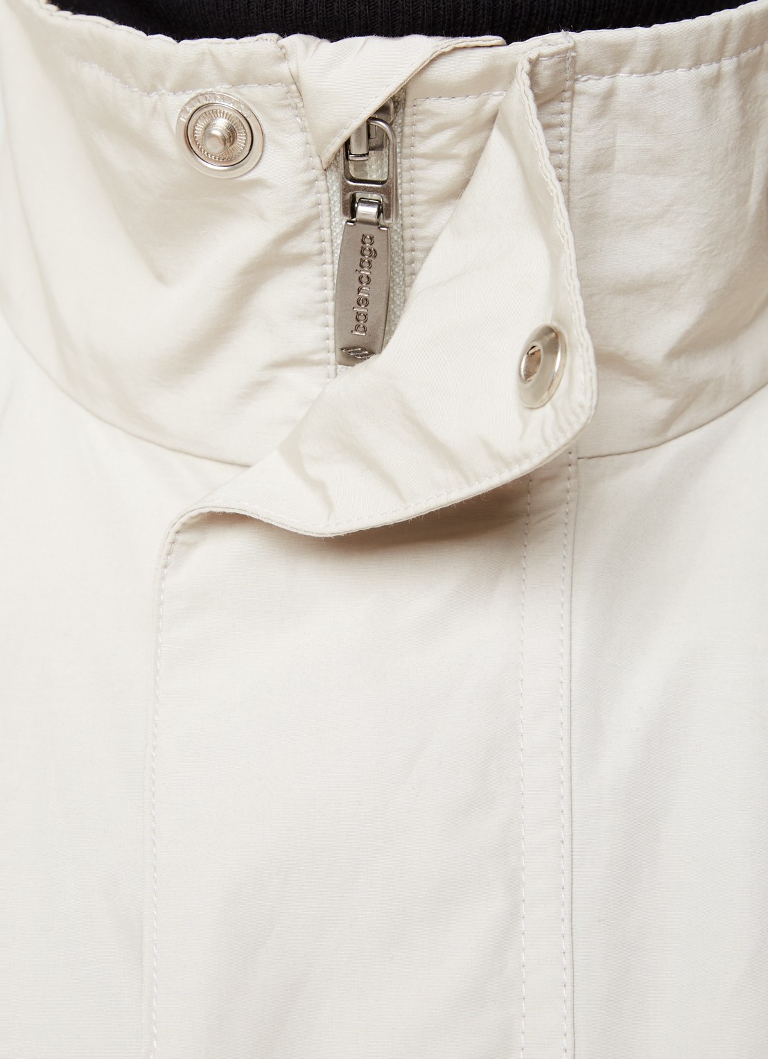 Balenciaga Minimal oversized jack met opstaande kraag  - detail 4 beige