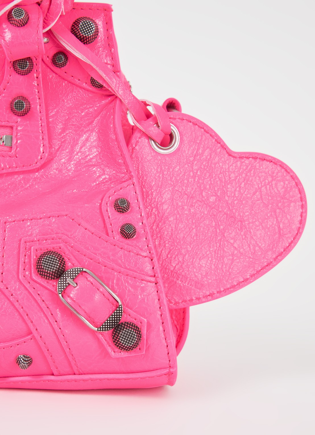 Balenciaga Neo Cagole XS handtas van lamsleer met studs  - detail 3 neonroze