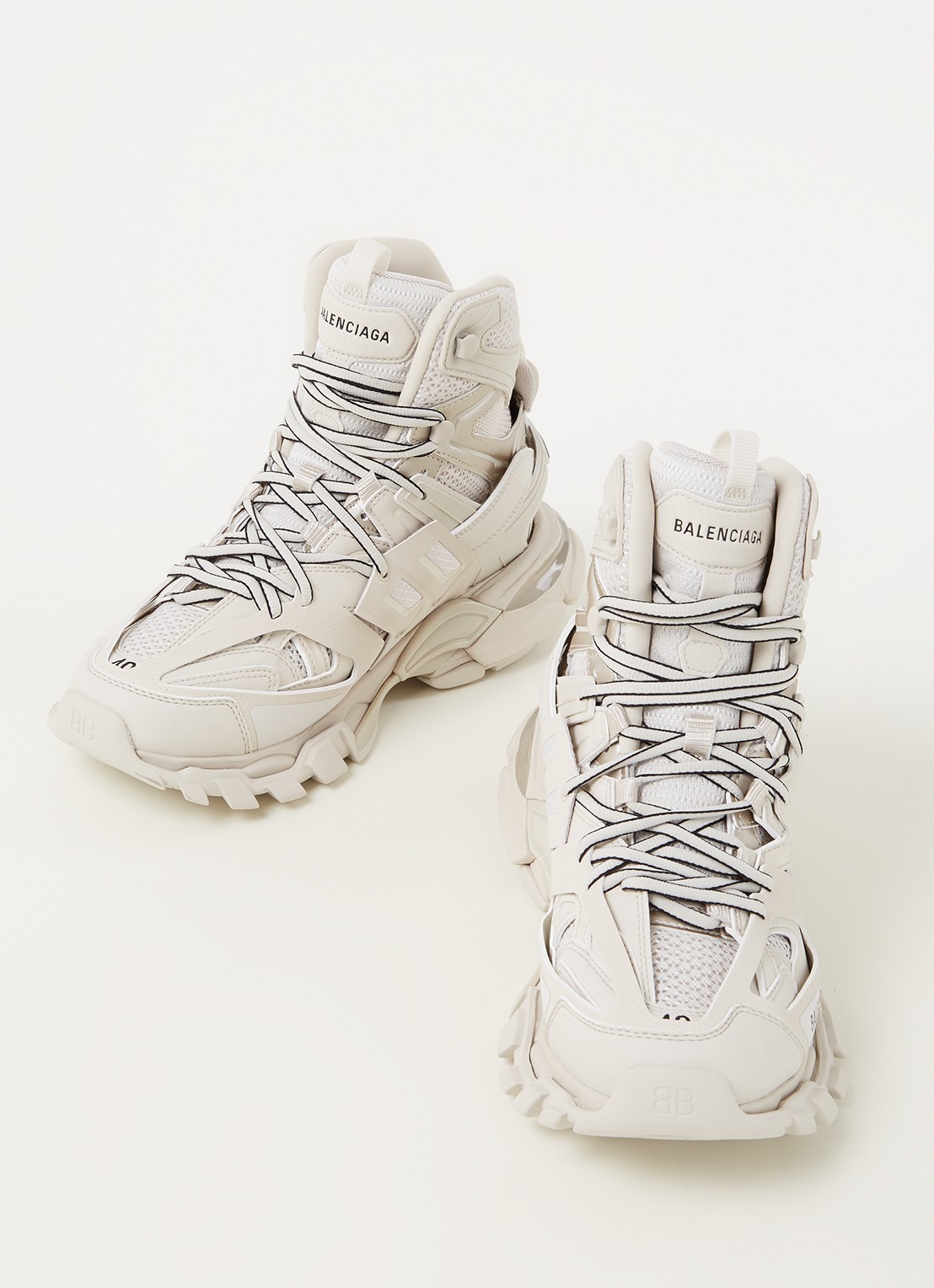 Balenciaga Track Hike sneaker met mesh details - detail creme